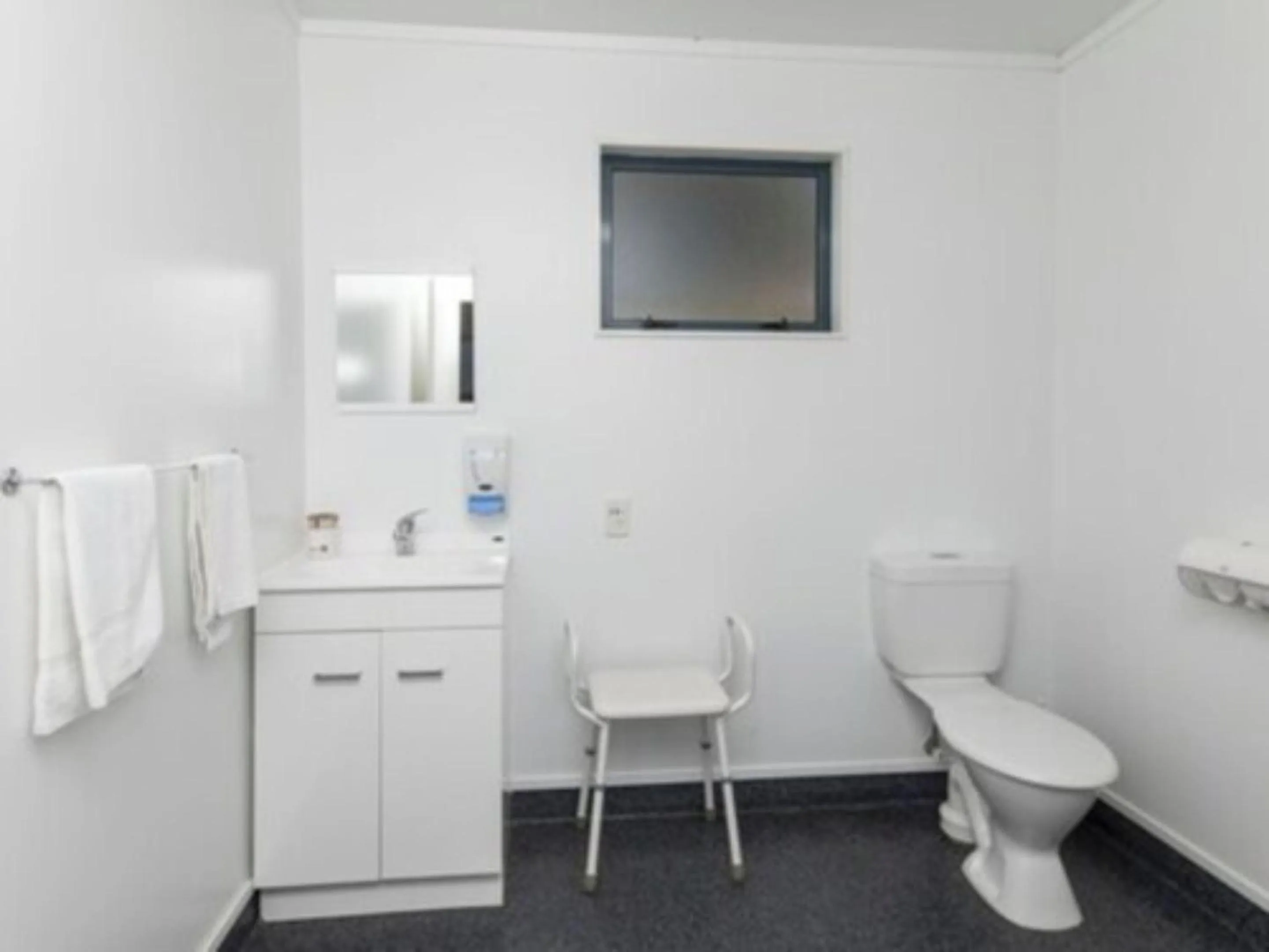 Bathroom in Waikanae Beach TOP 10 Holiday Park