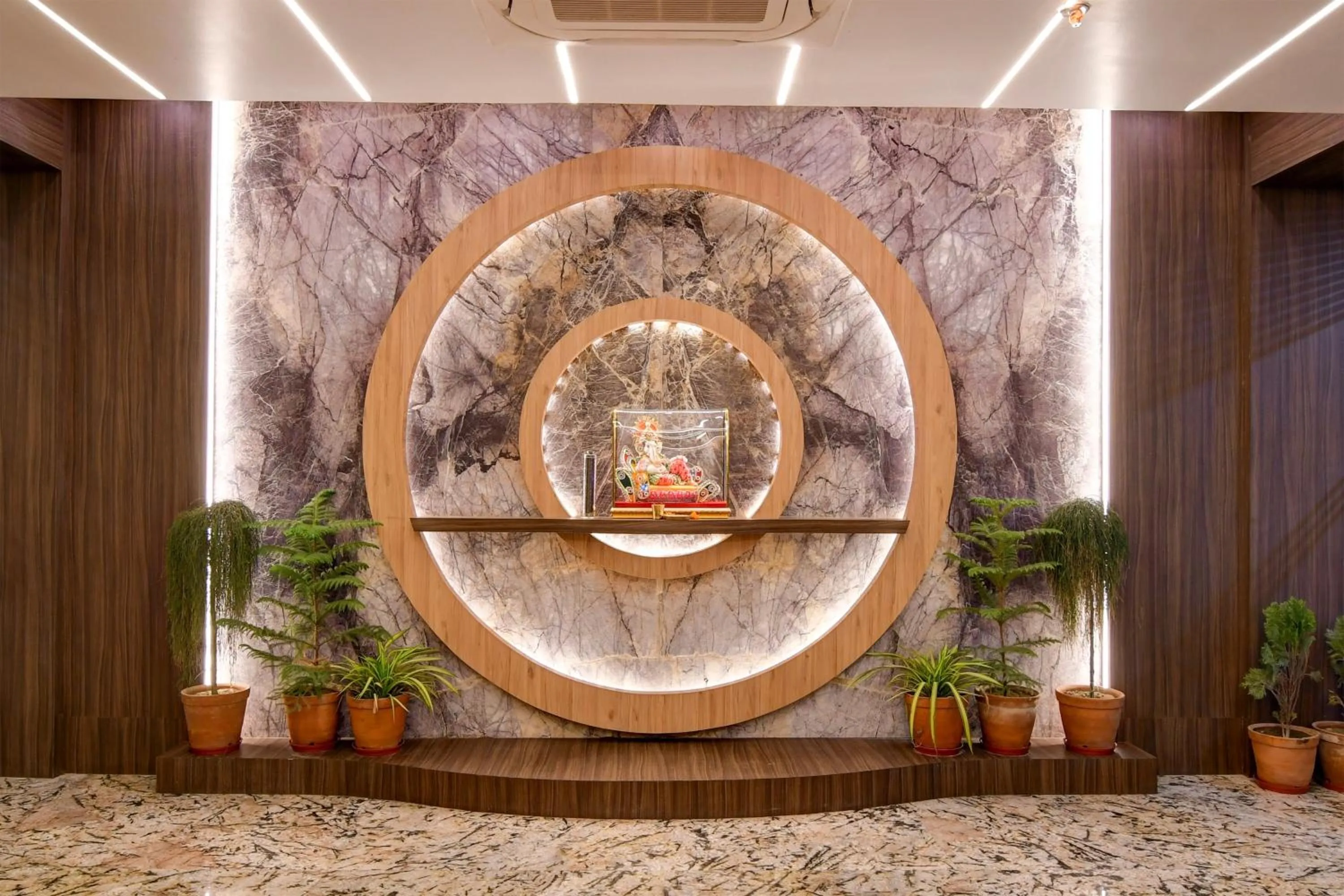 Lobby or reception in Super Townhouse OAK Bulbuli Neer