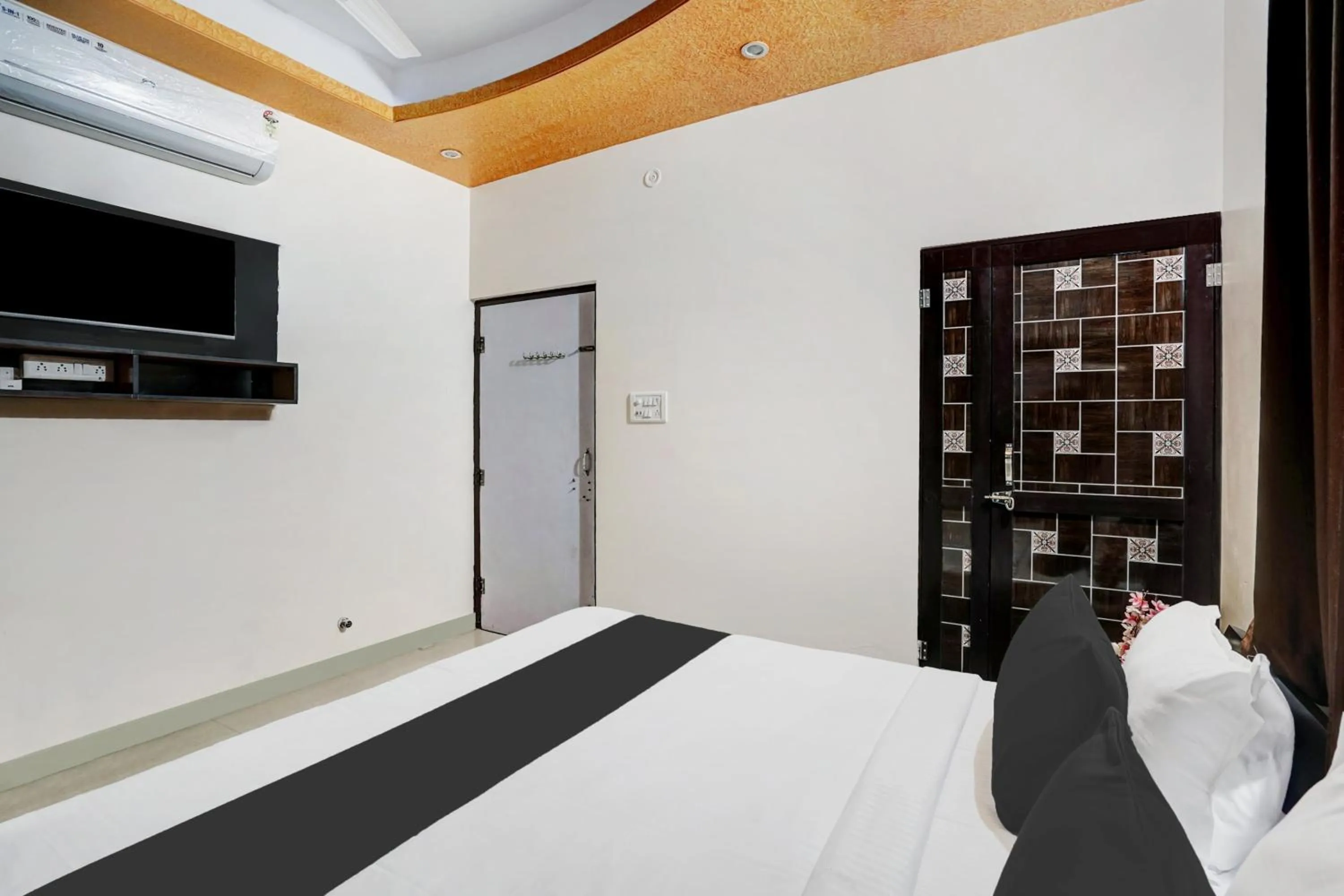 Bedroom in Hotel O Rudra palace