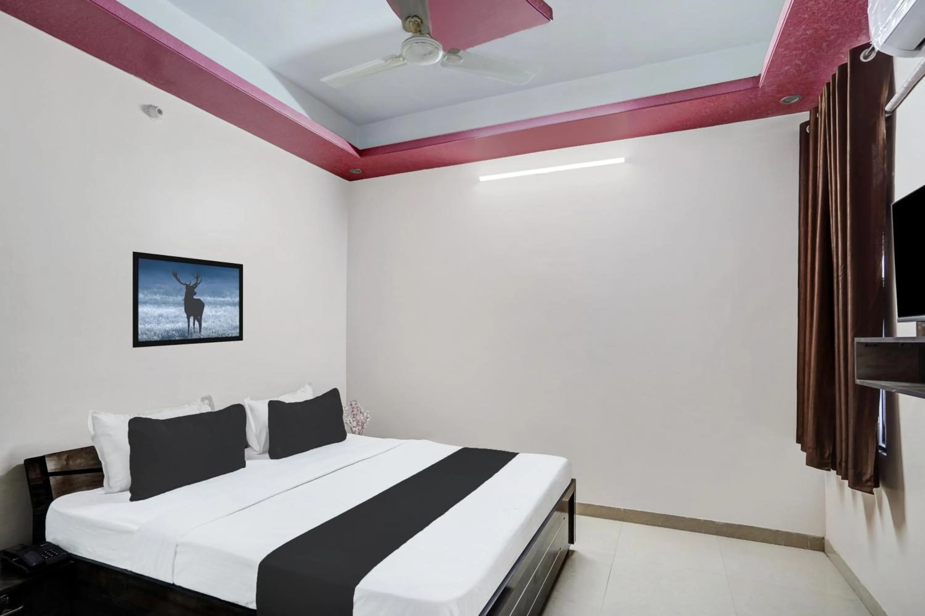 Bedroom in Hotel O Rudra palace