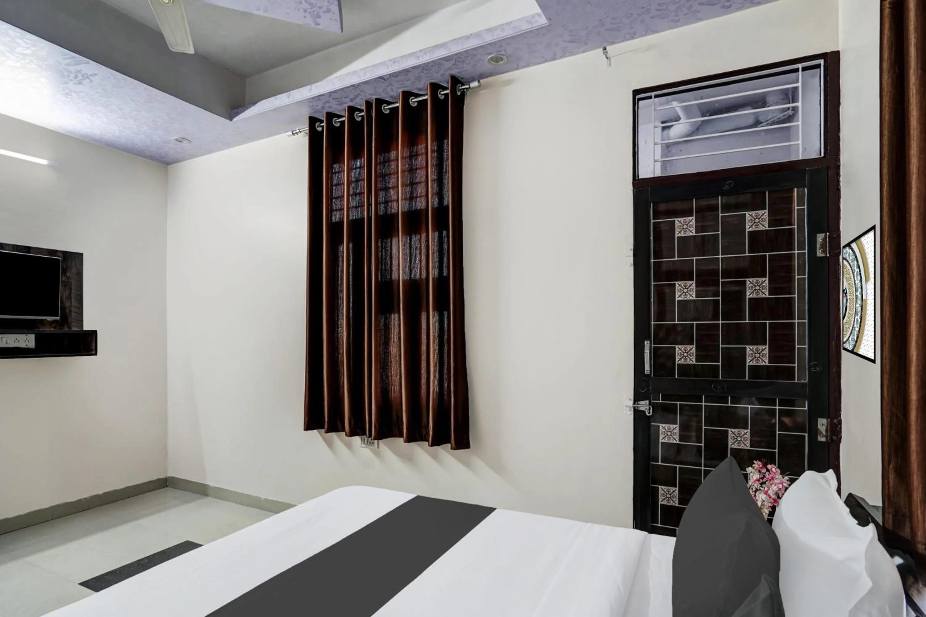 Bedroom in Hotel O Rudra palace