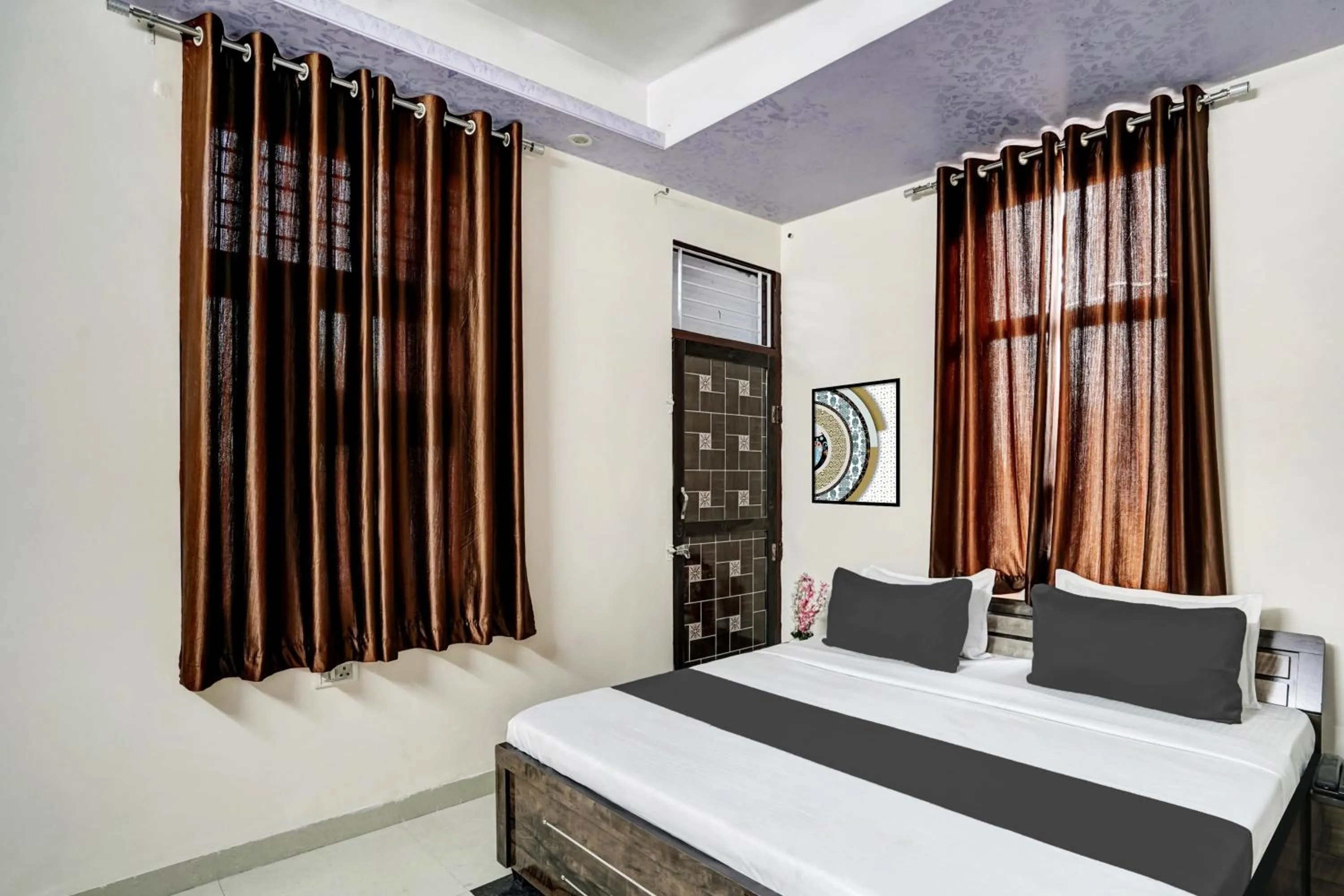 Bedroom in Hotel O Rudra palace