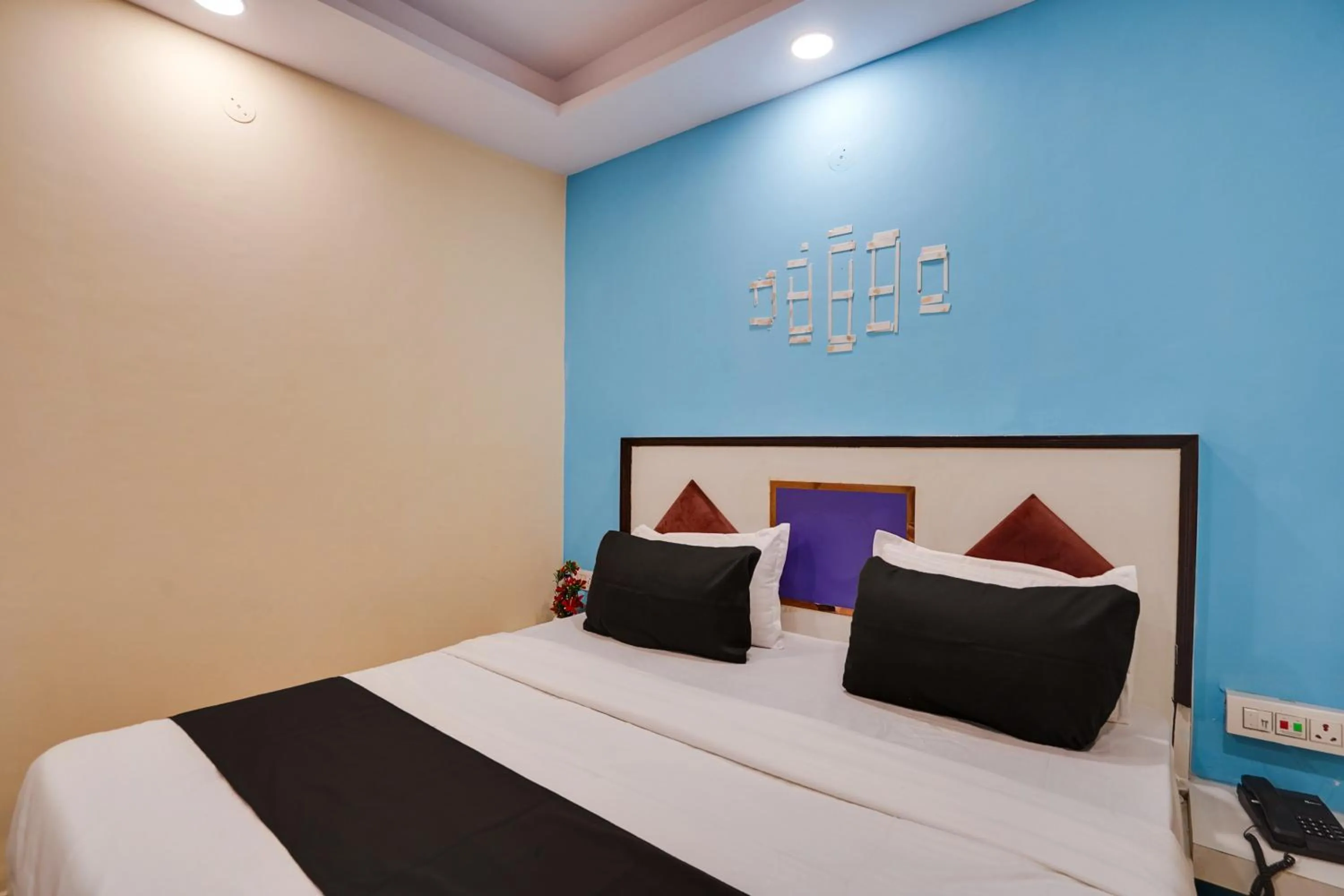 Bedroom, Bed in Hotel O Hotel Gold Star