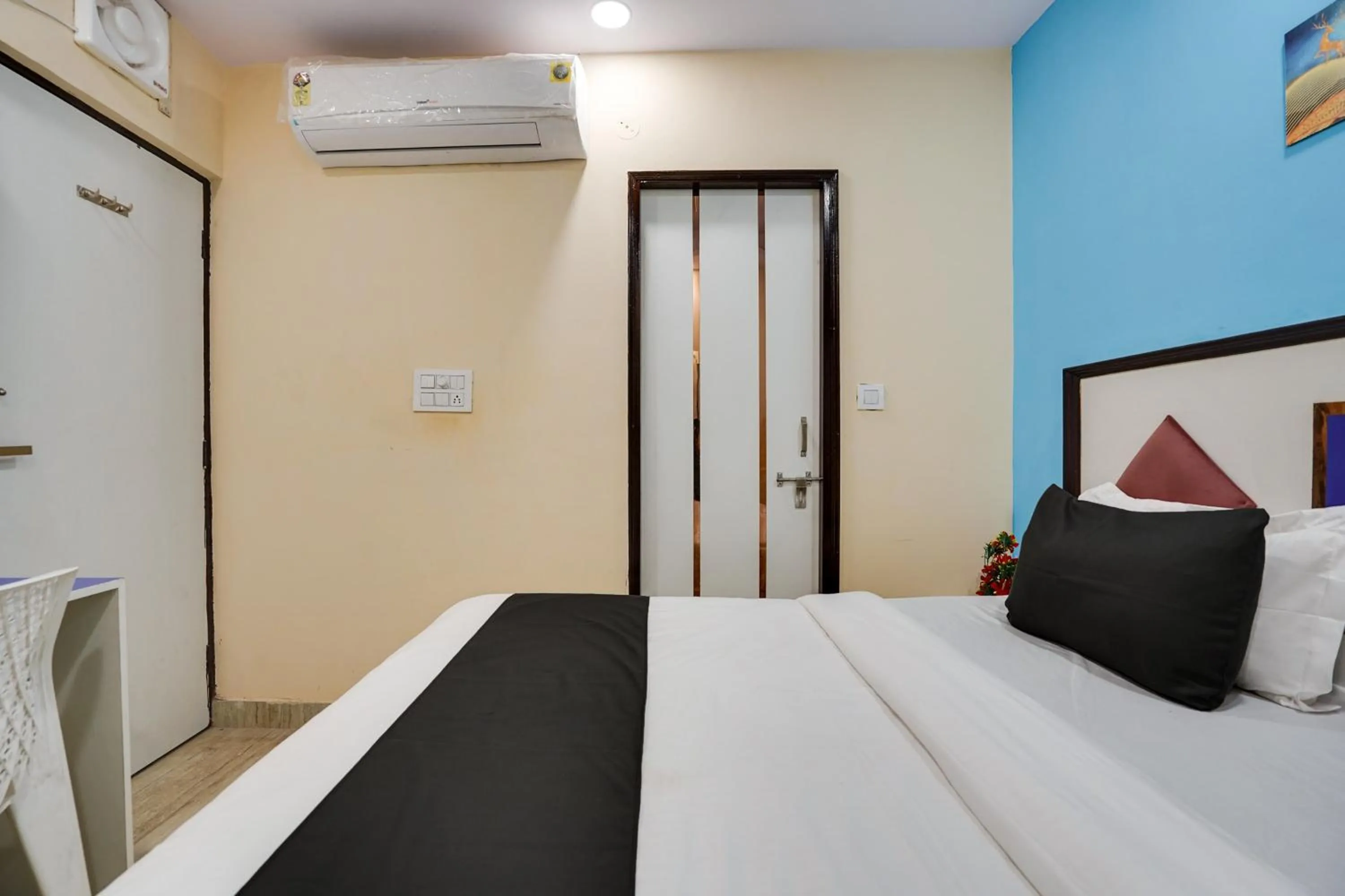 Bedroom, Bed in Hotel O Hotel Gold Star