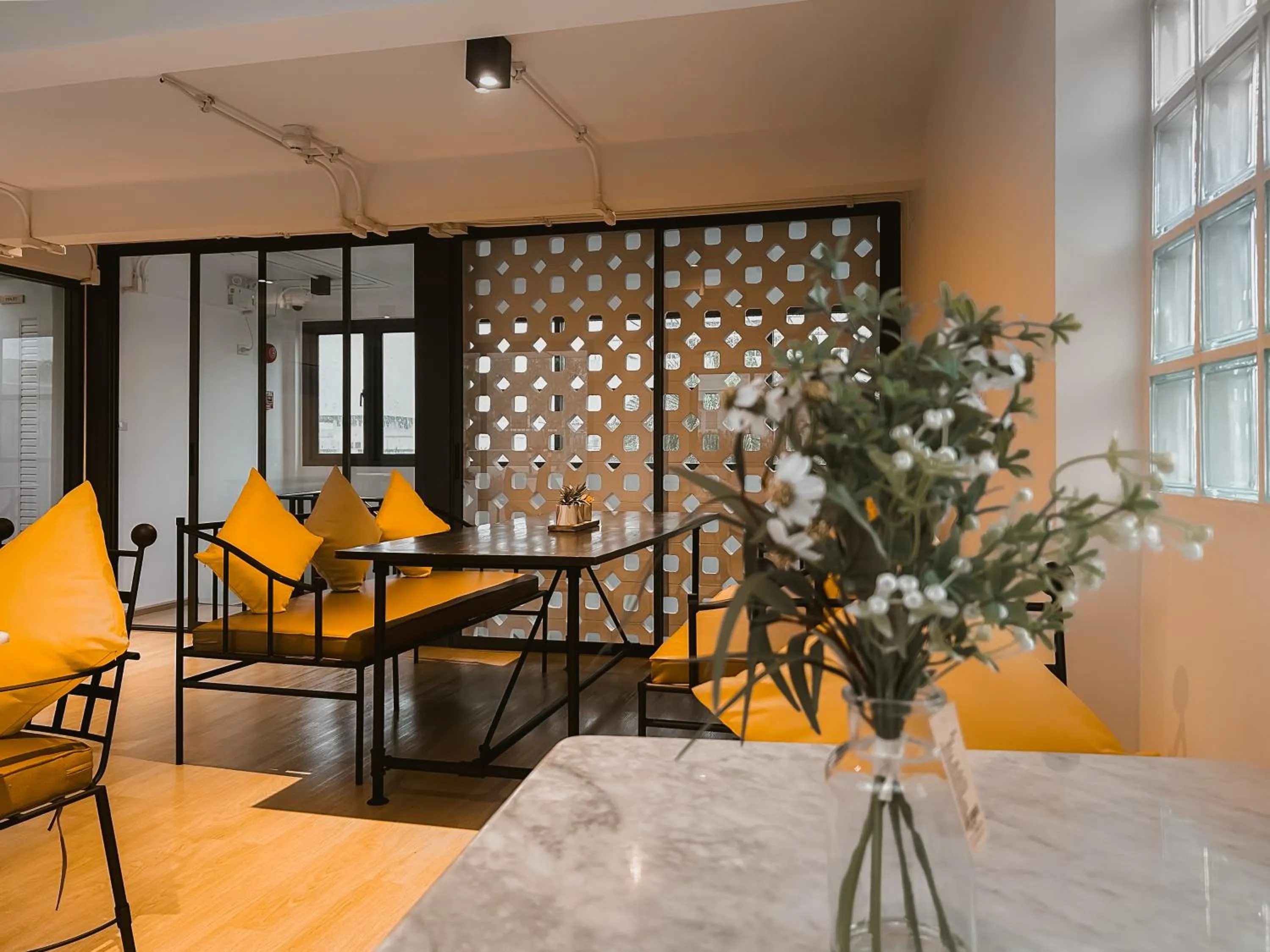 Seating area in Townhouse PK Garden