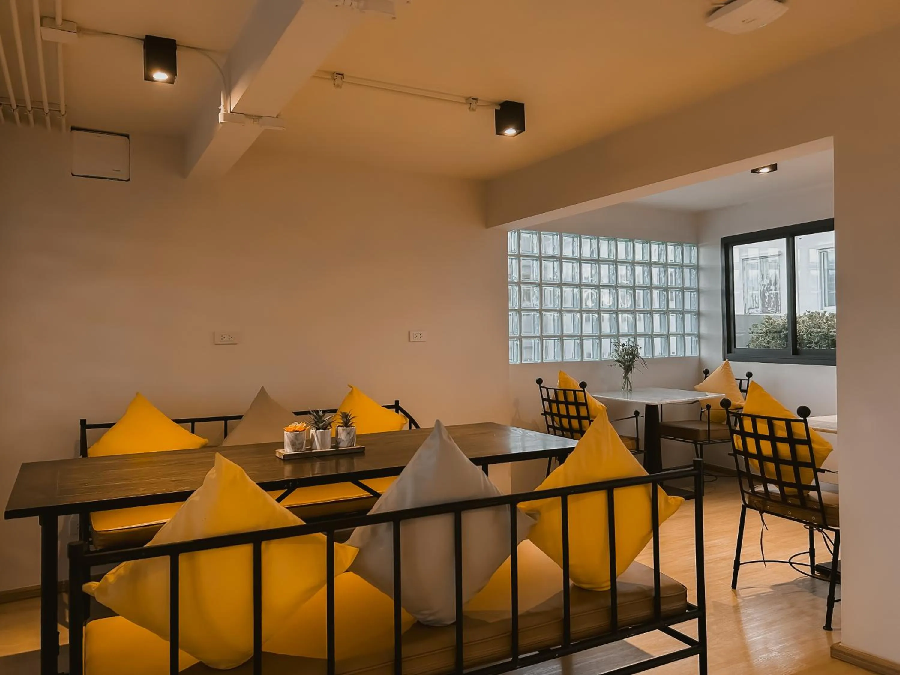 Seating area in Townhouse PK Garden