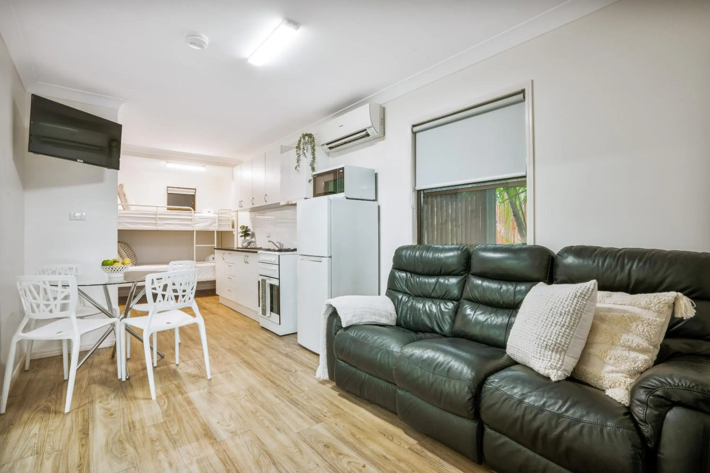 Family Suite - Pet Friendly in Tasman Holiday Parks - Torquay Palms Family Suite - Pet Friendly in Tasman Holiday Parks - Torquay Palms