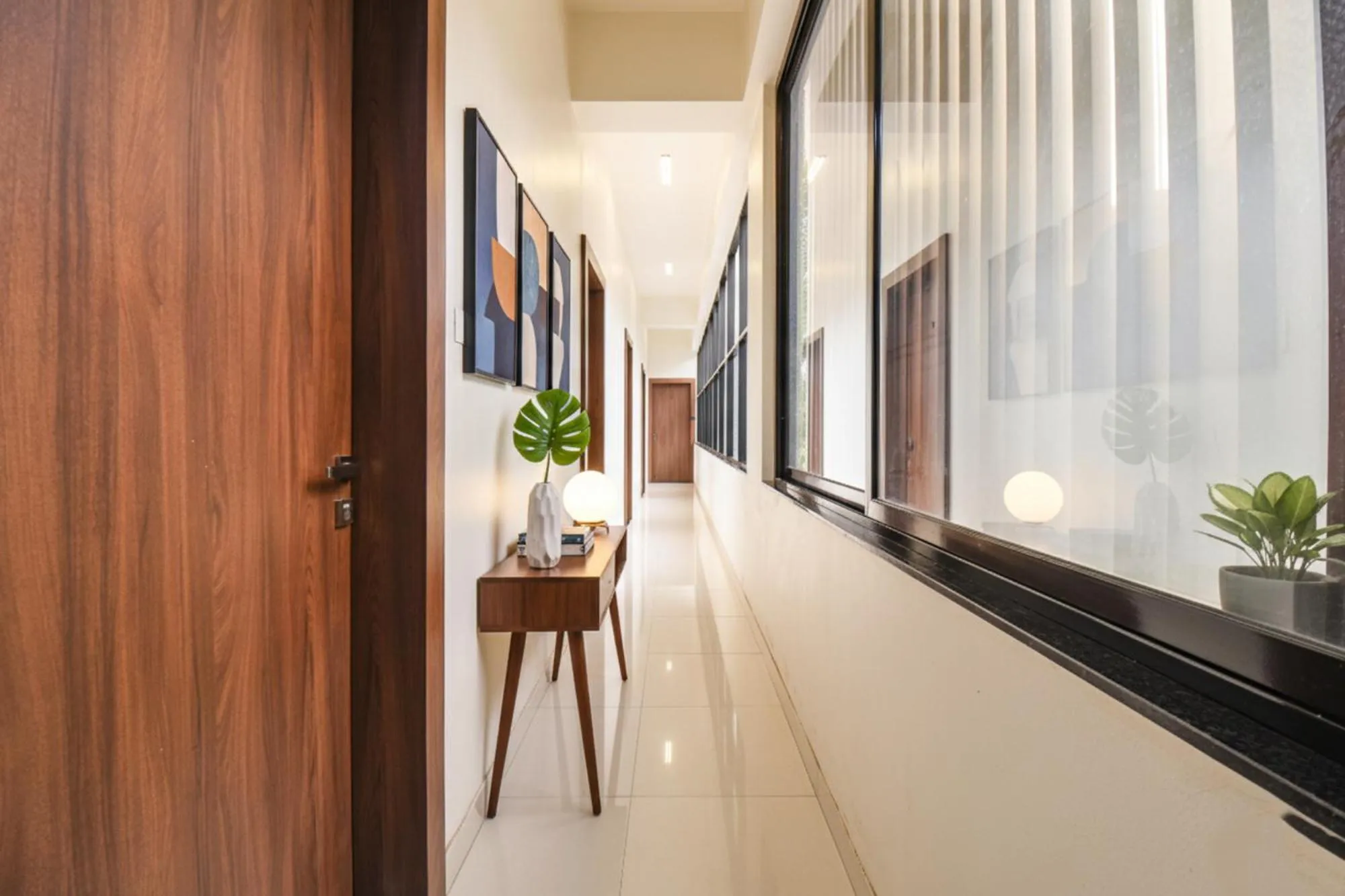 Lobby or reception in FabHotel Royal Suits - Nr Mahadji Shinde Chhatri