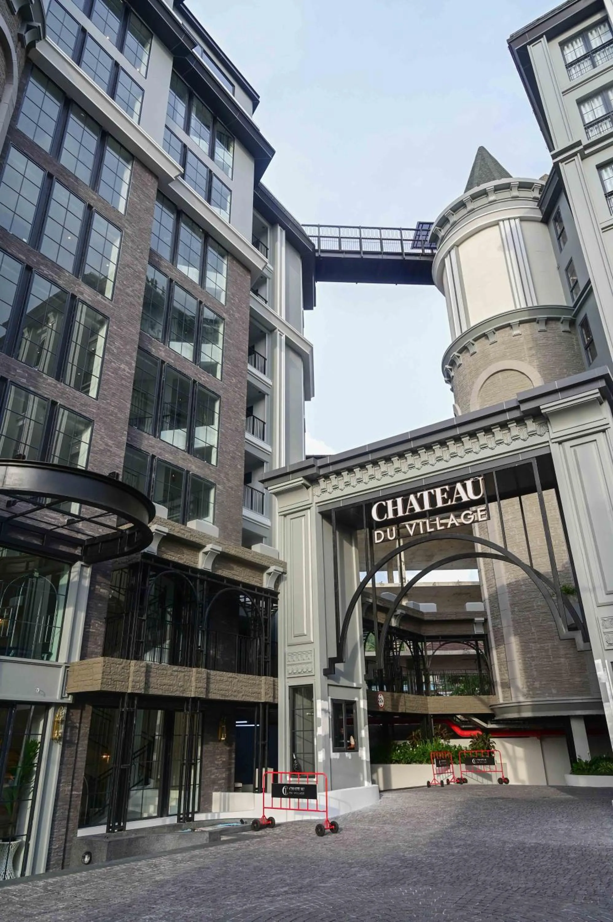 Property building in Chateau Du Village Patong