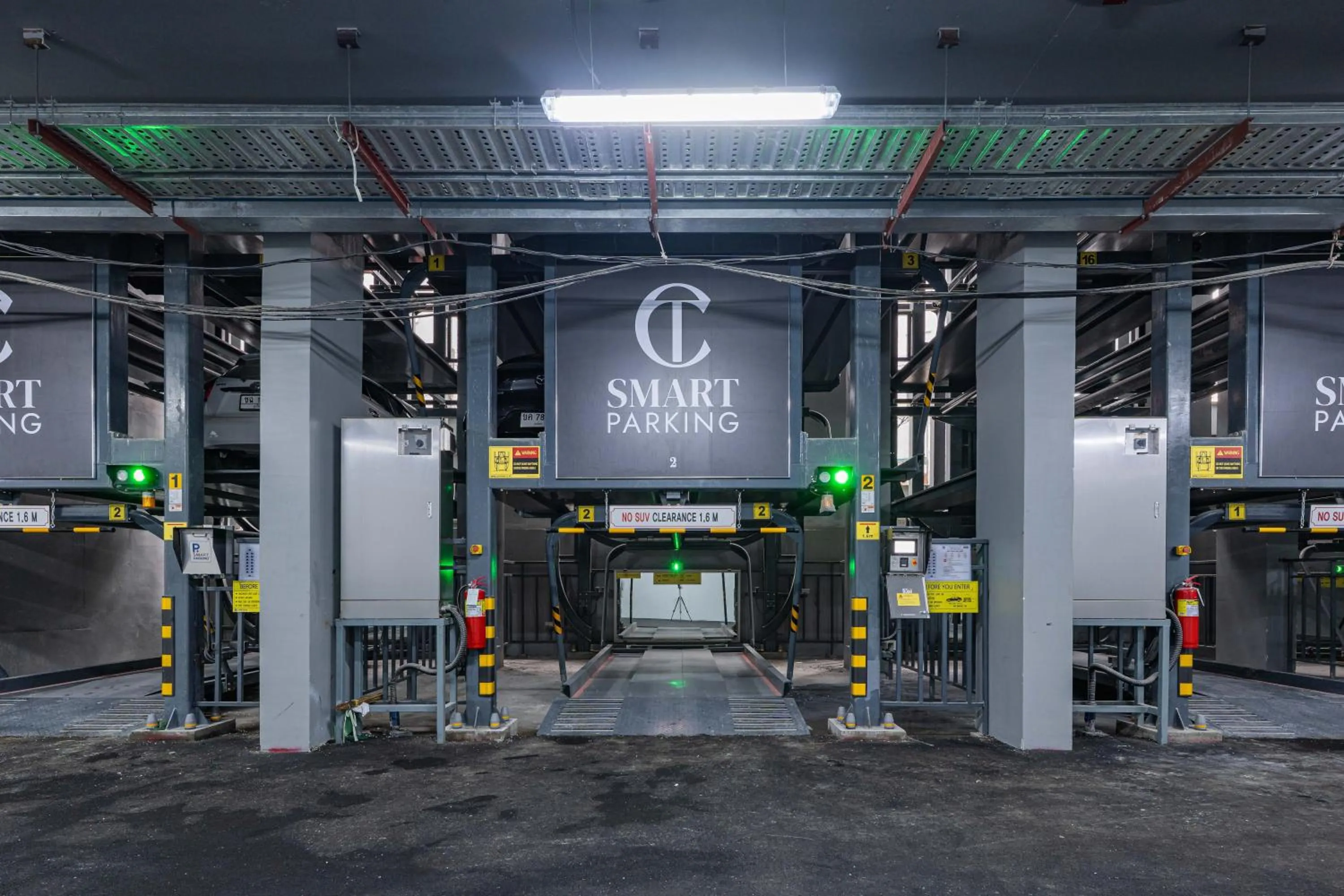 Parking in Chateau Du Village Patong