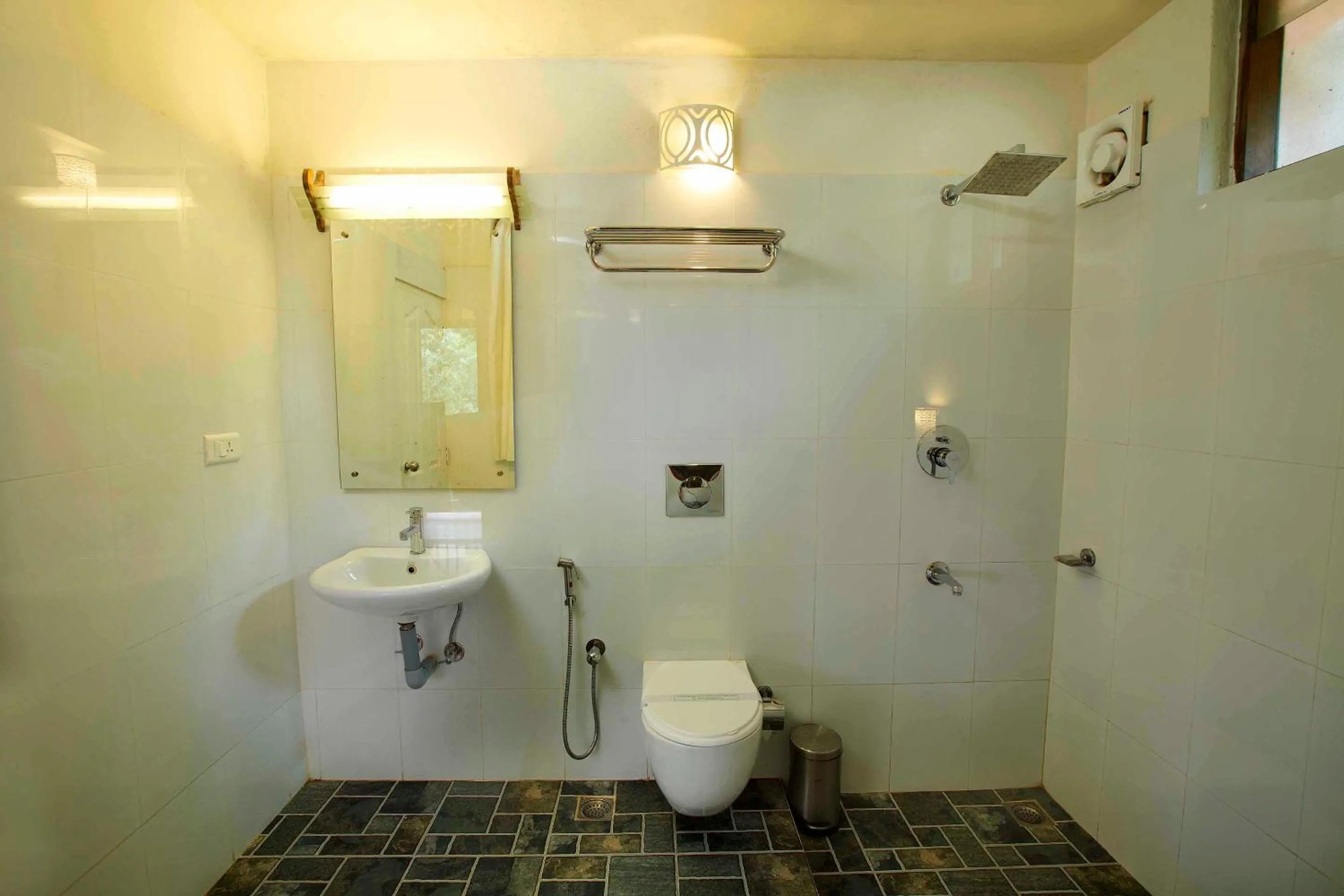 Shower in Coffee Routes