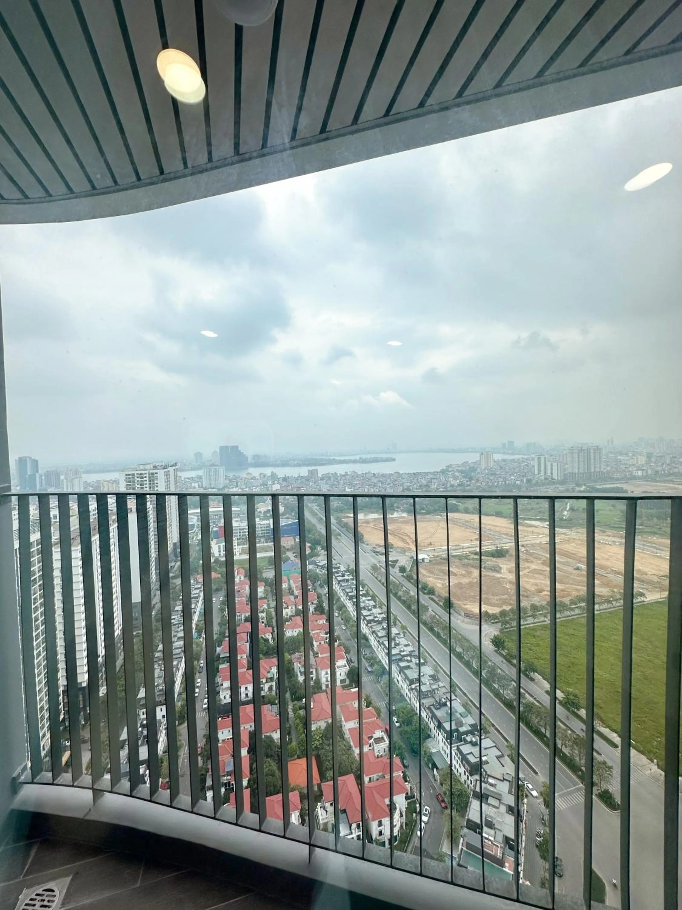 View (from property/room) in Apartments in Han Jardin Building next West Lake