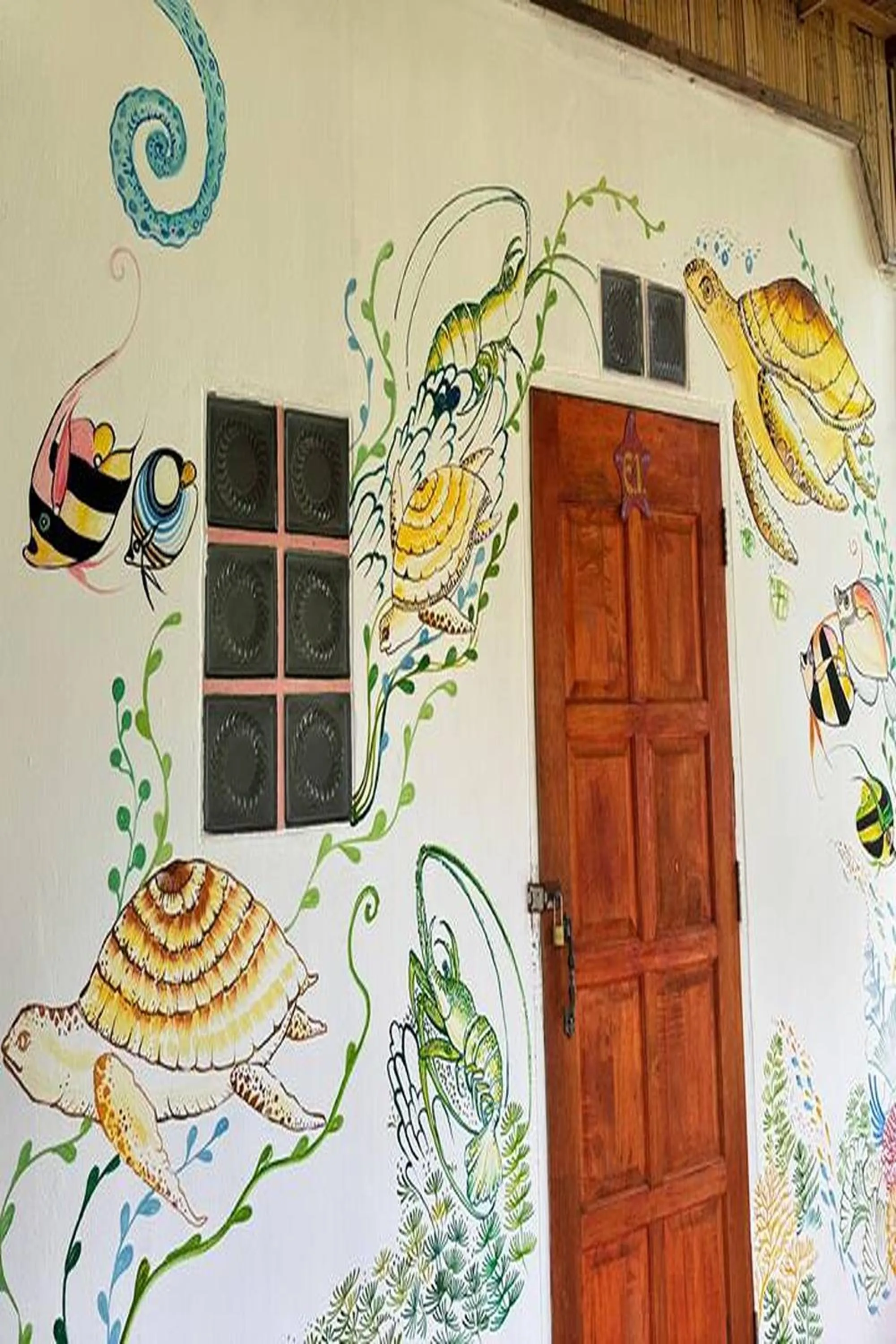 Decorative detail in Klong Jark Bungalows