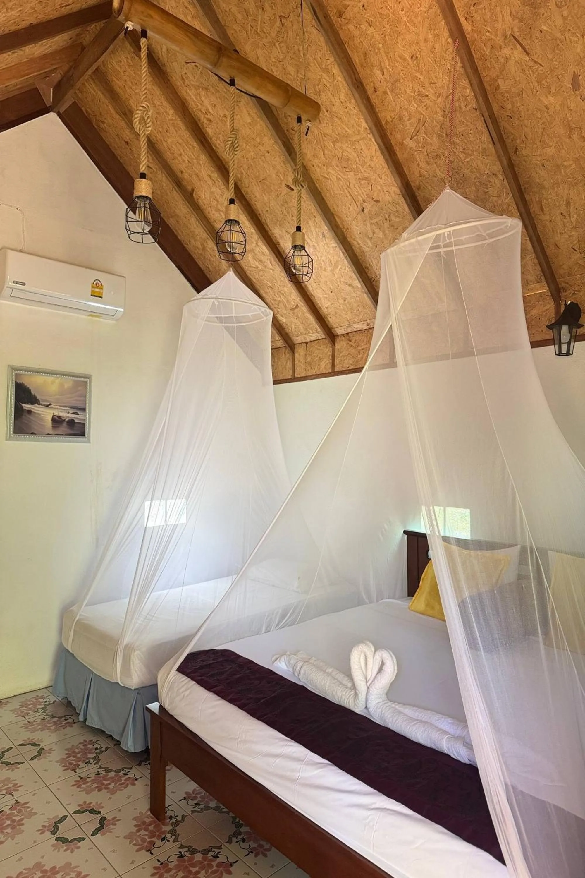 Bed in Klong Jark Bungalows