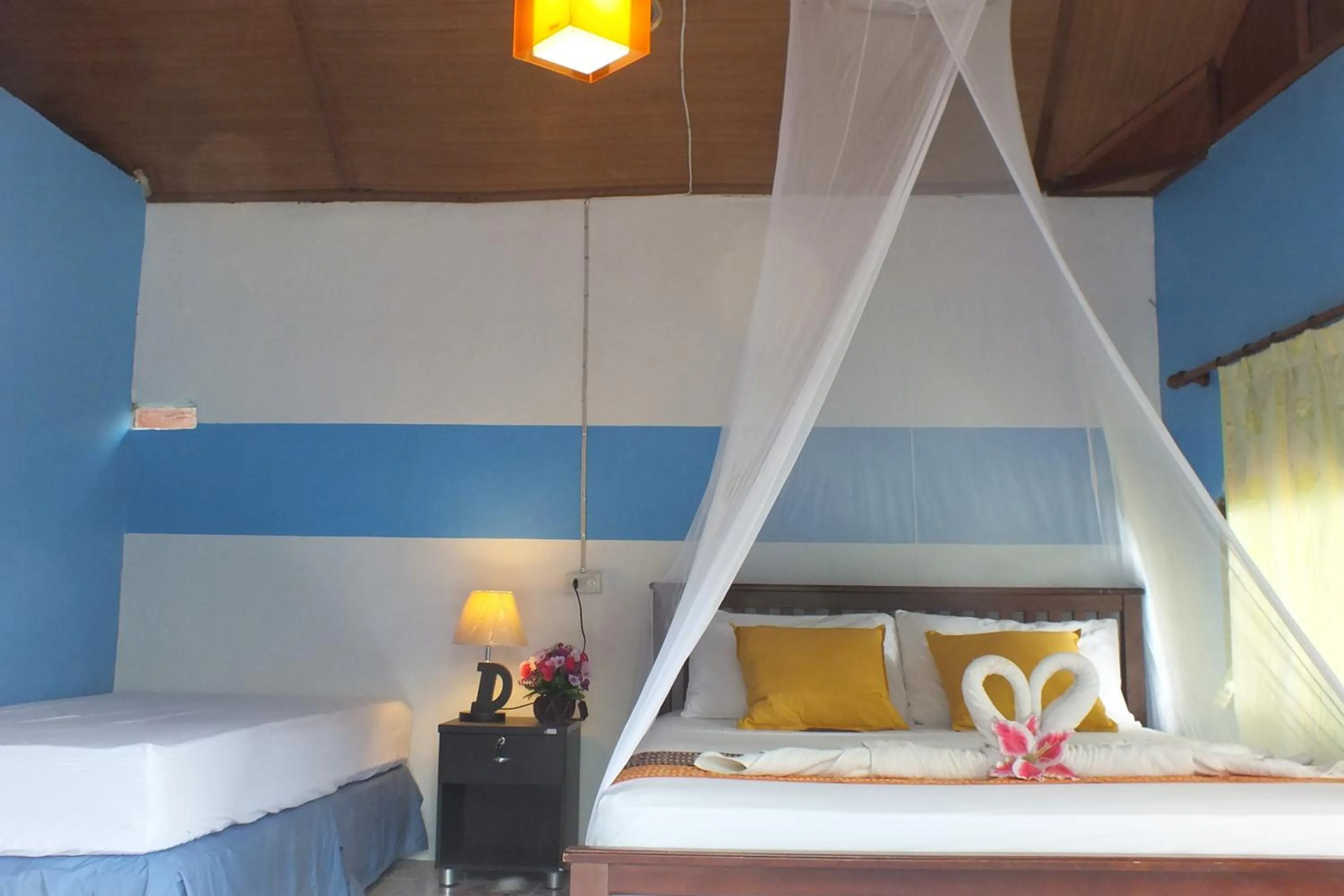 Bedroom, Bed in Klong Jark Bungalows