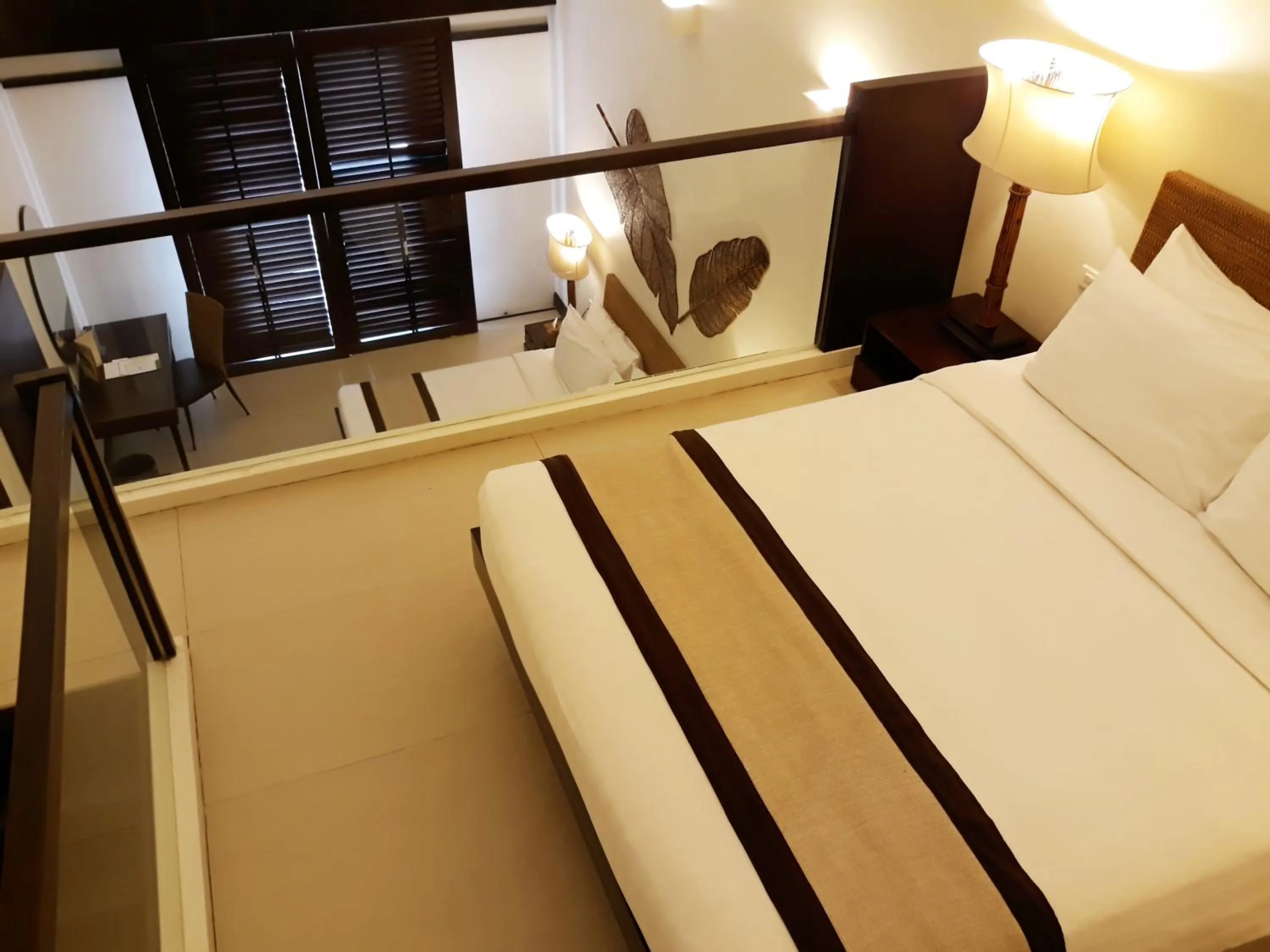 Bed in Kamana Sanctuary Resort & Spa