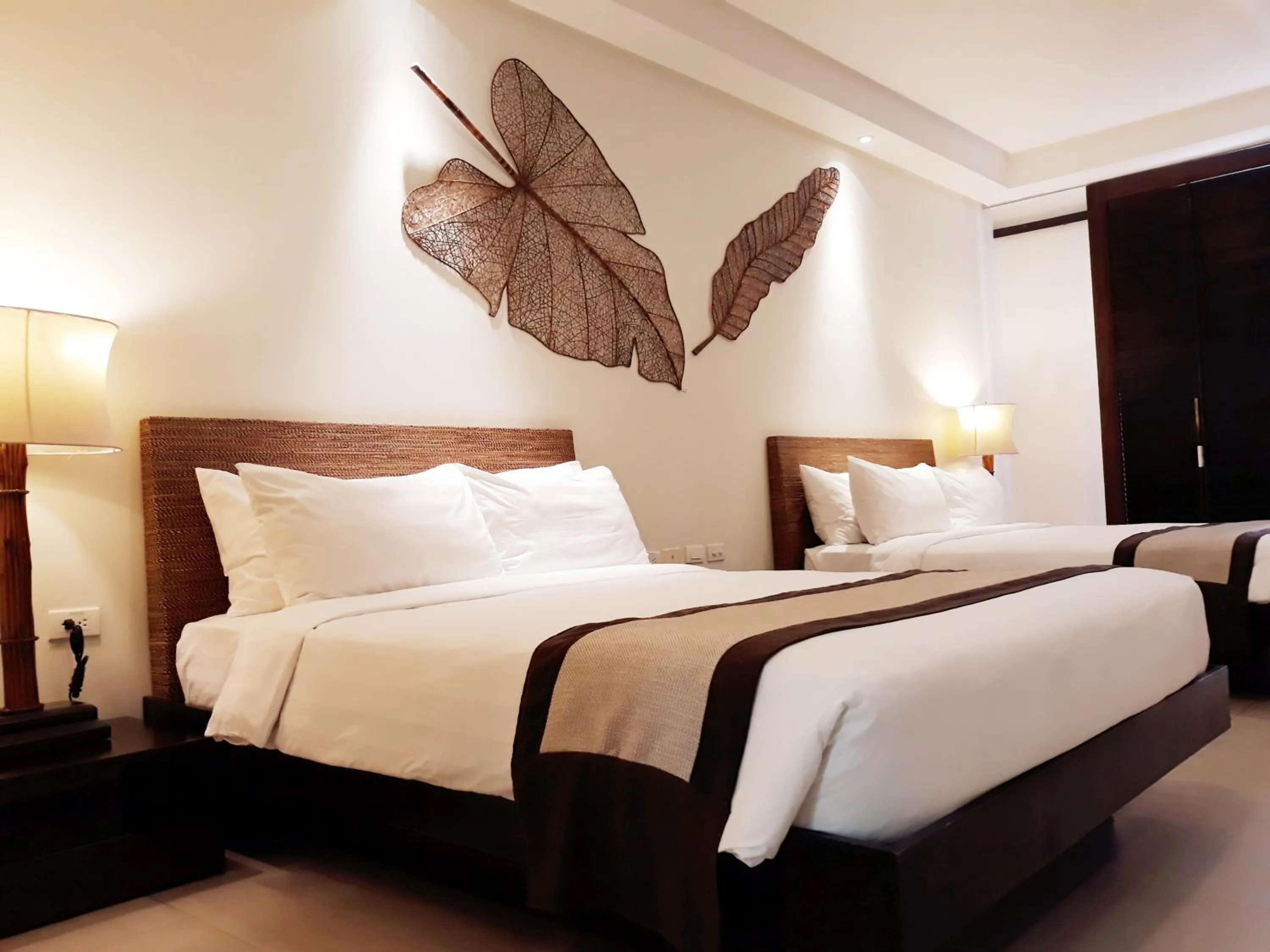 Bed in Kamana Sanctuary Resort & Spa