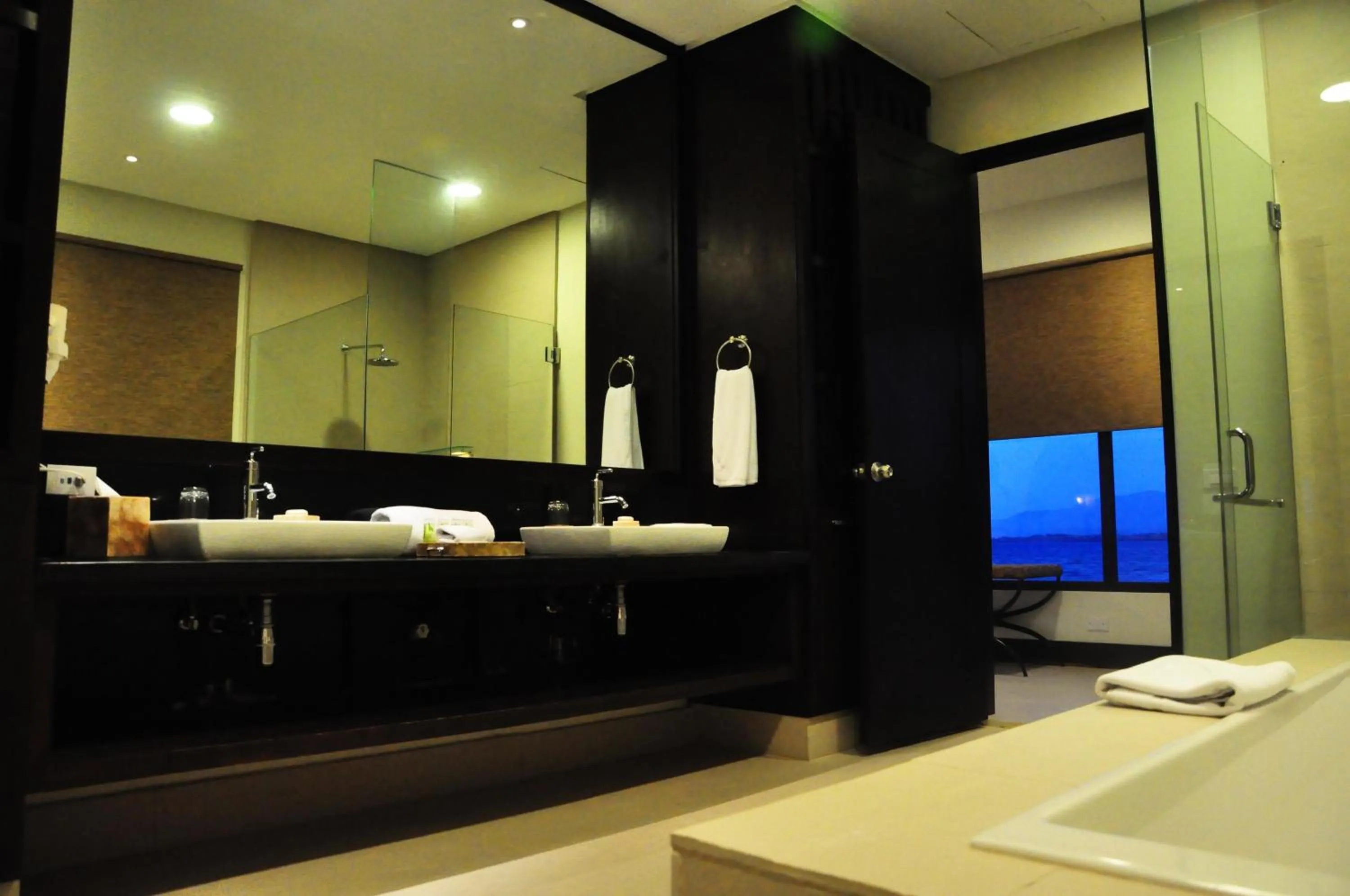 Bathroom in Kamana Sanctuary Resort & Spa