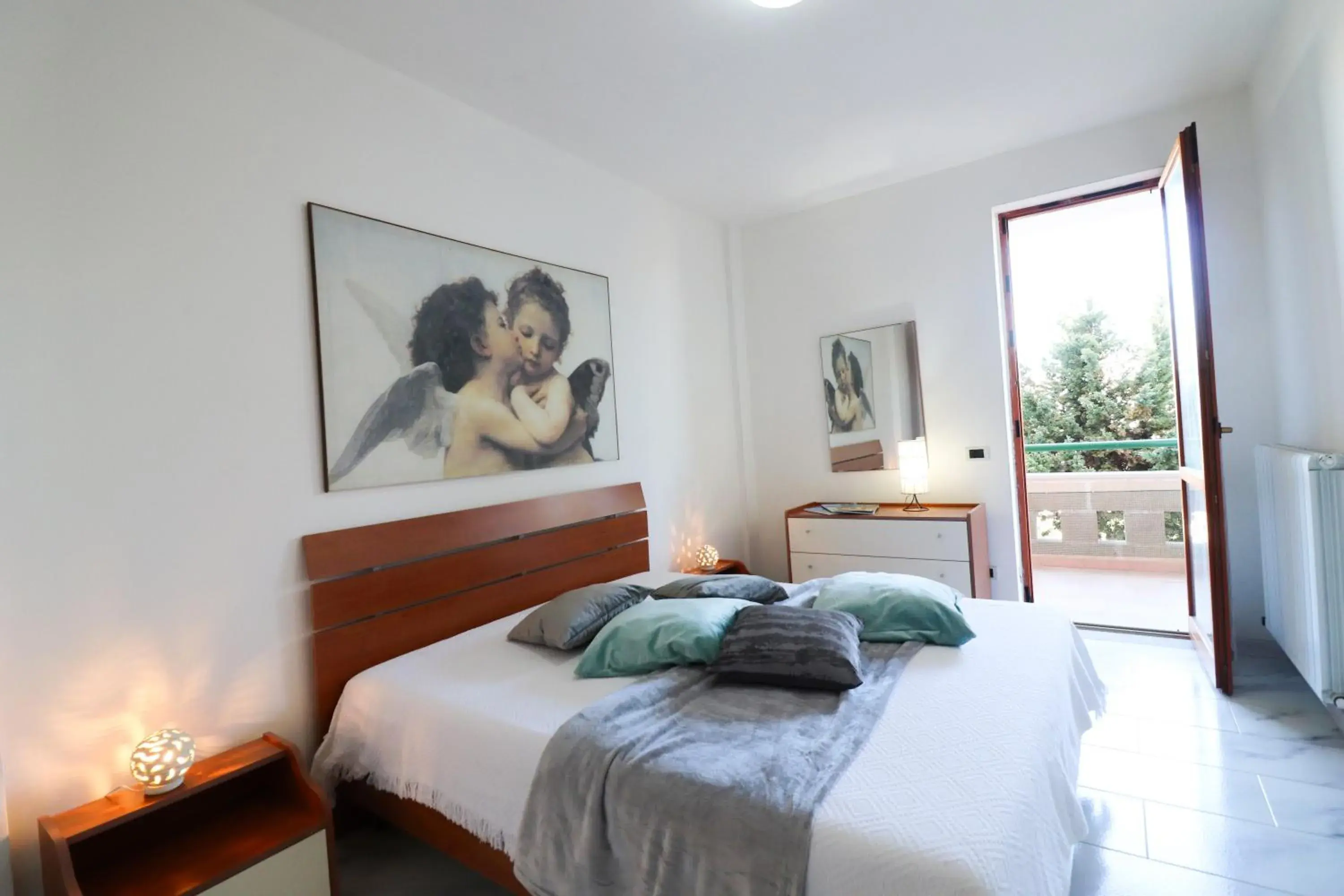 Casa Zara Ideal Stay for Families and Small Groups Casa Zara Ideal Stay for Families and Small Groups