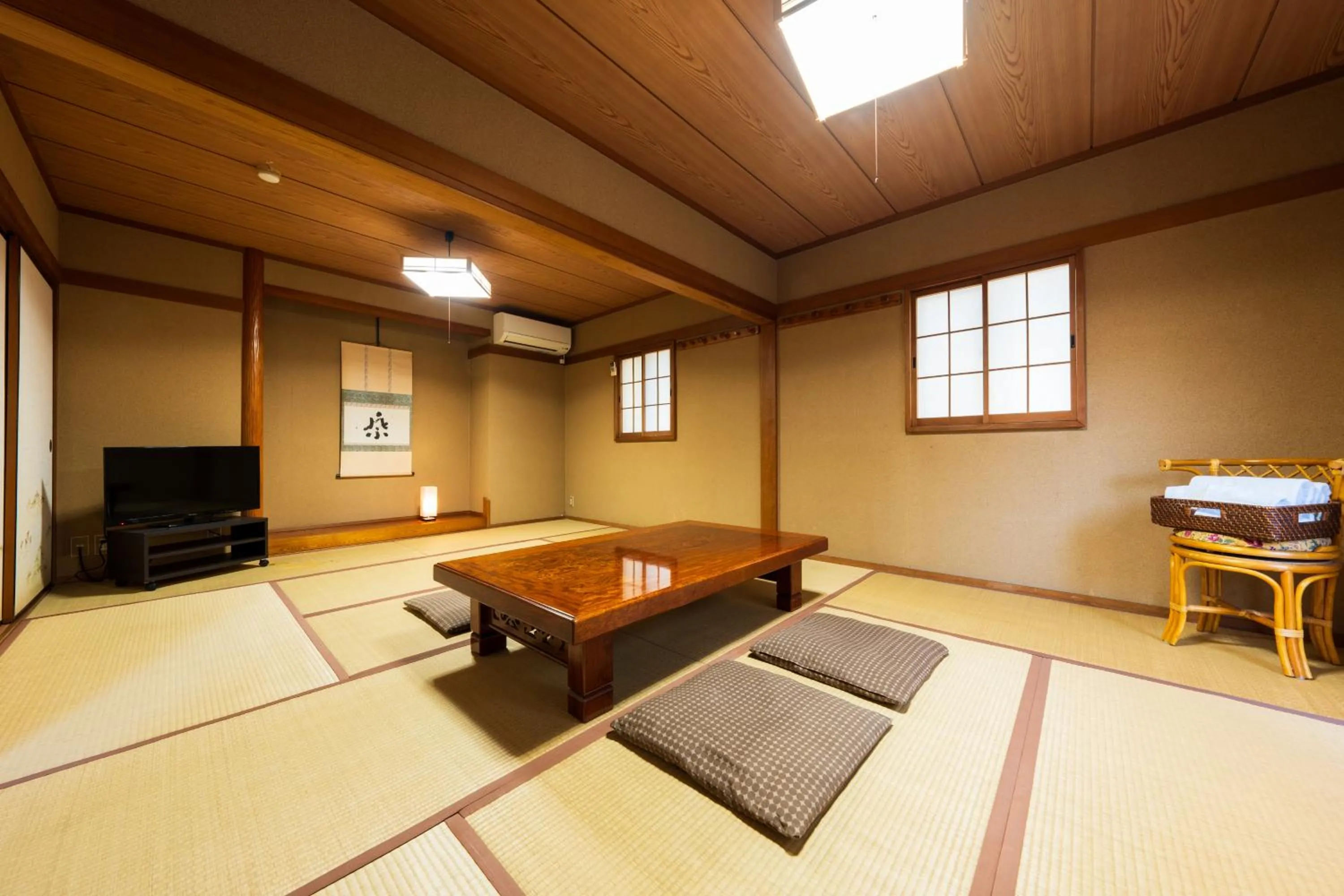 Photo of the whole room in Pension Yufuin