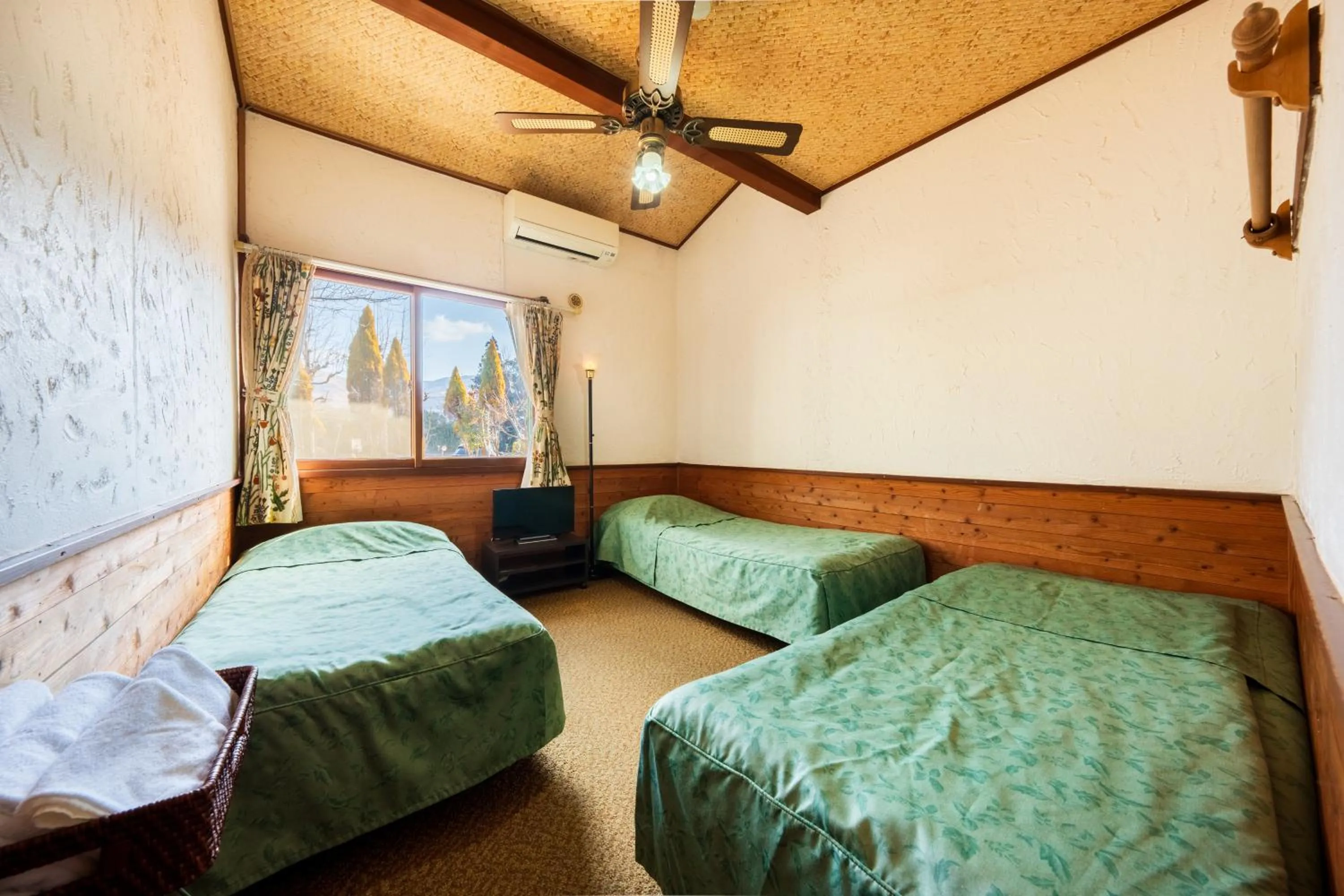 Photo of the whole room, Bed in Pension Yufuin