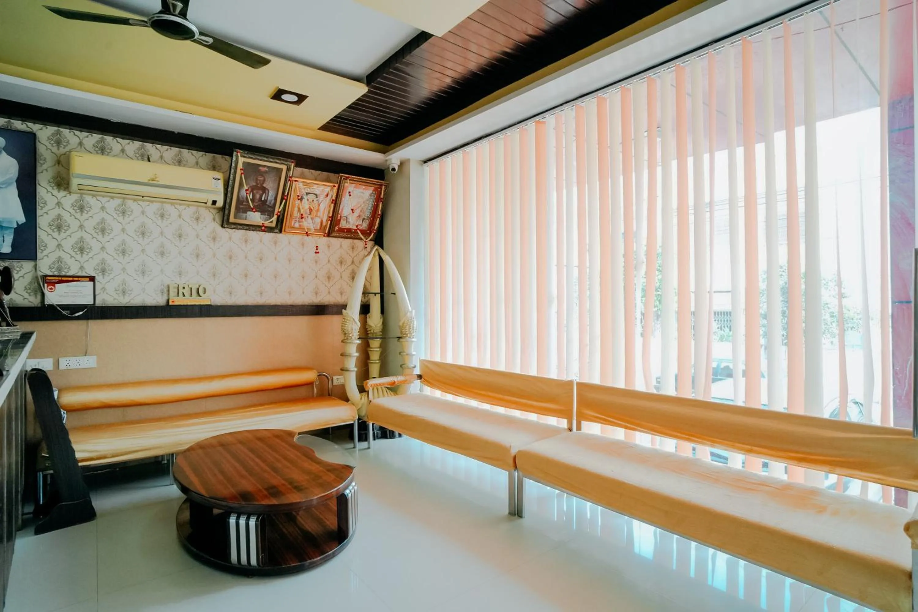 Lobby or reception in Hotel Jinendra Inn