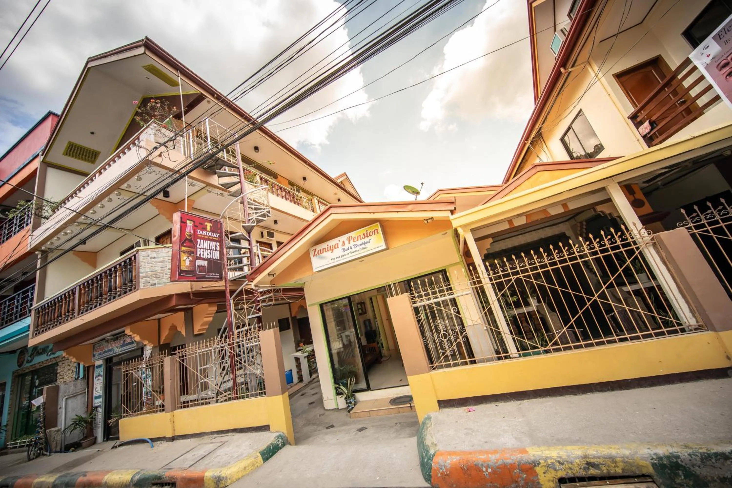 Property building in Zaniya's Pension