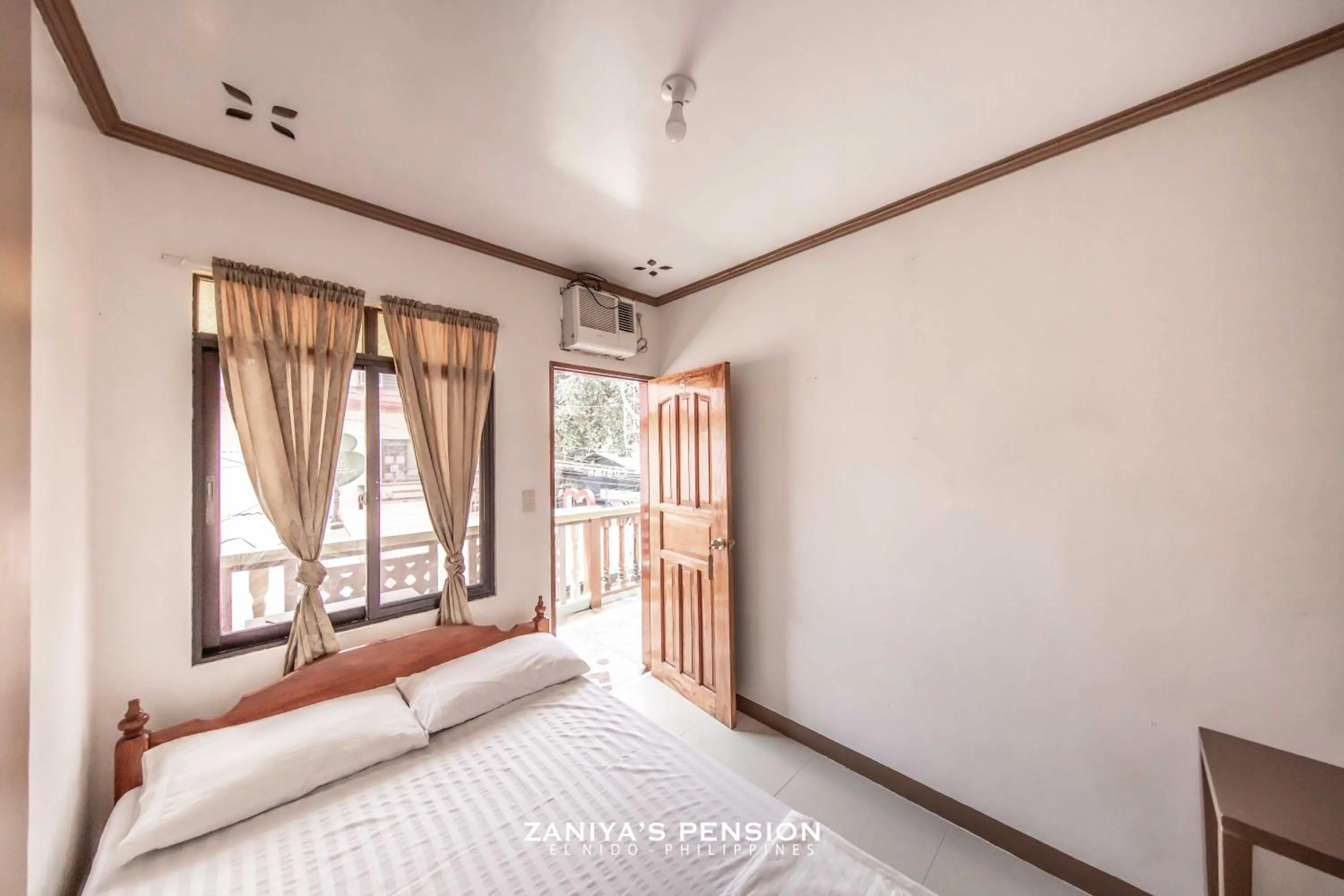 Bed in Zaniya's Pension