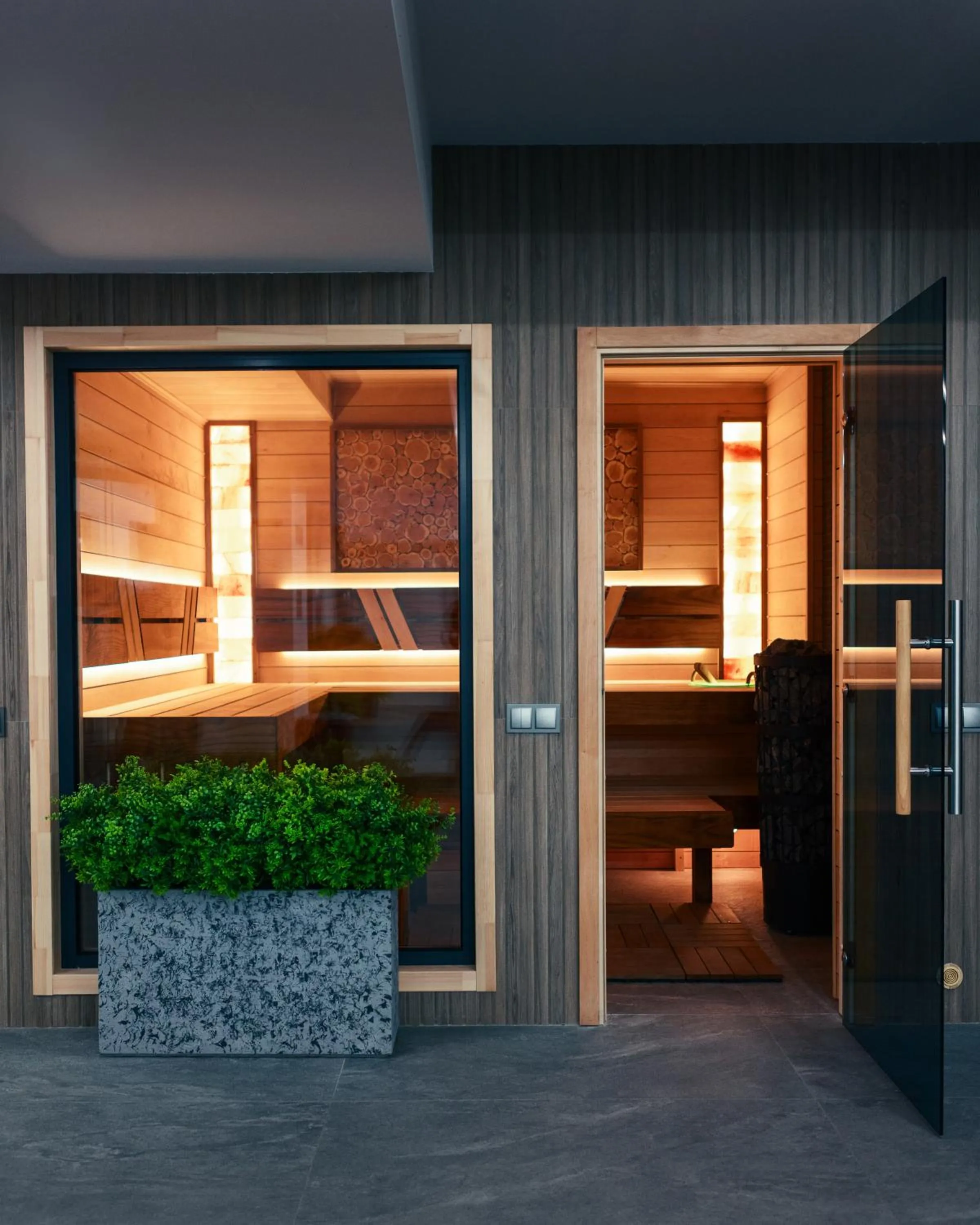 Sauna in Dynasty Hotel & SPA