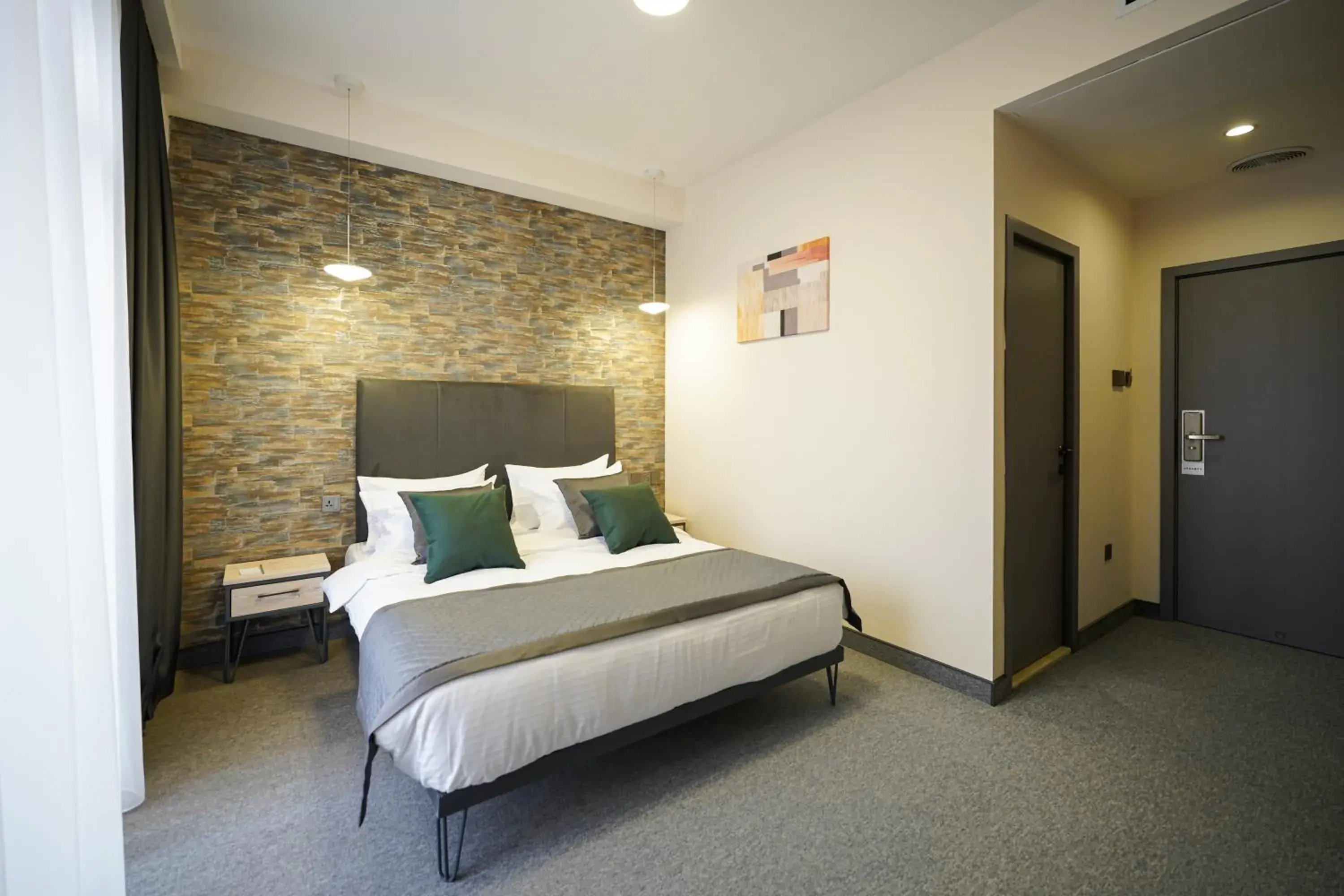 Standard Queen Room in Dynasty Hotel & SPA Standard Queen Room in Dynasty Hotel & SPA