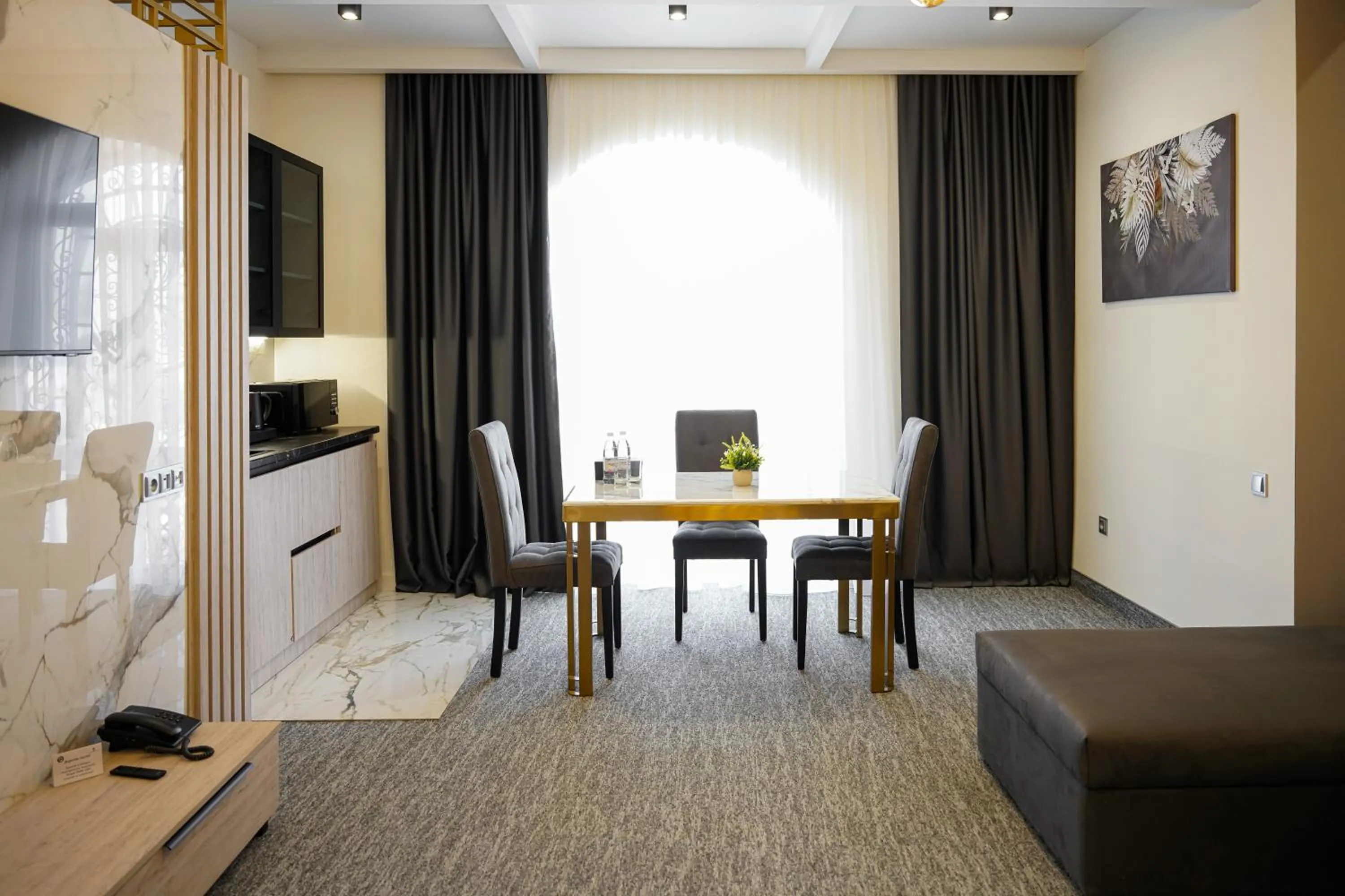 Kitchen or kitchenette in Dynasty Hotel & SPA