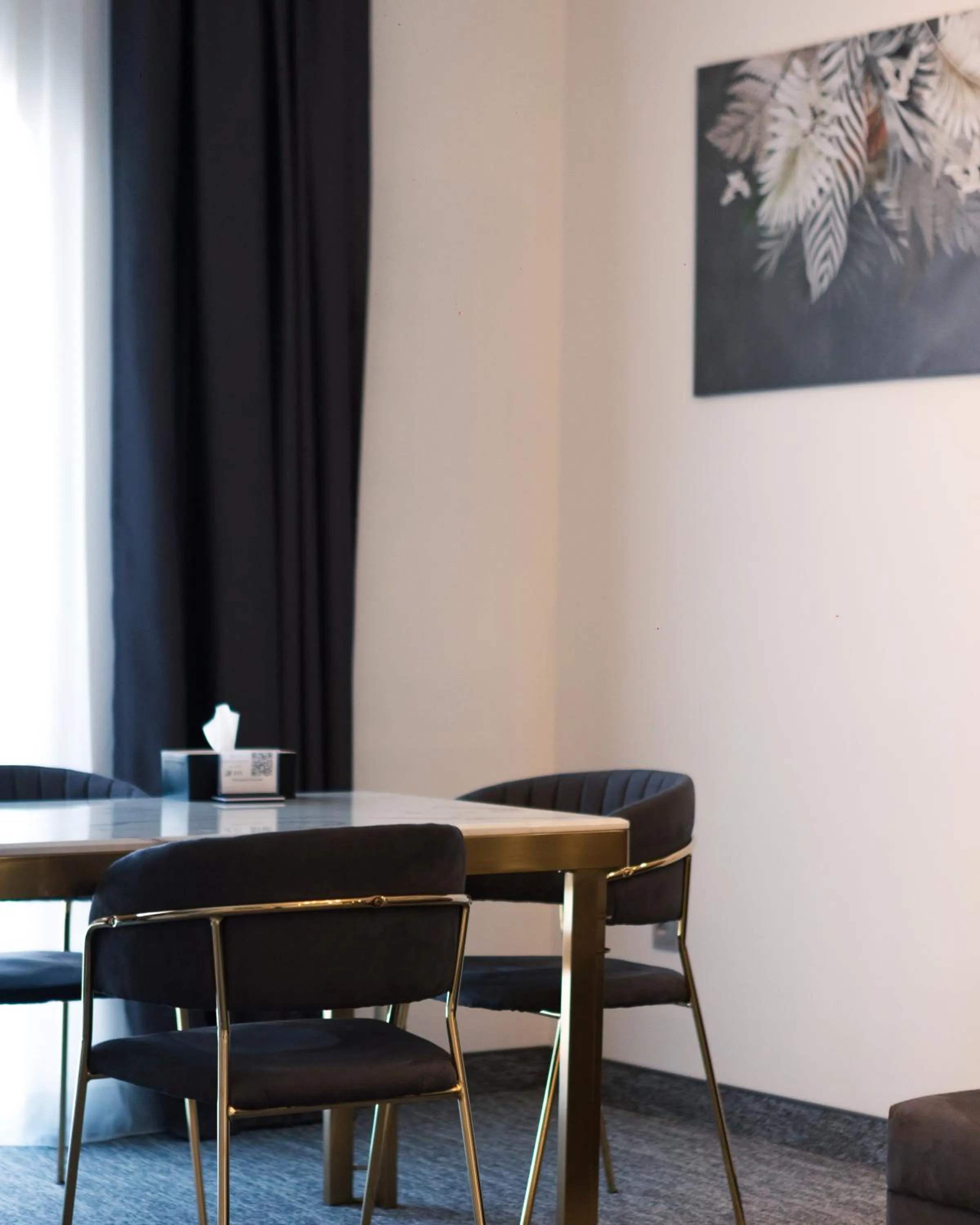 Seating area in Dynasty Hotel & SPA