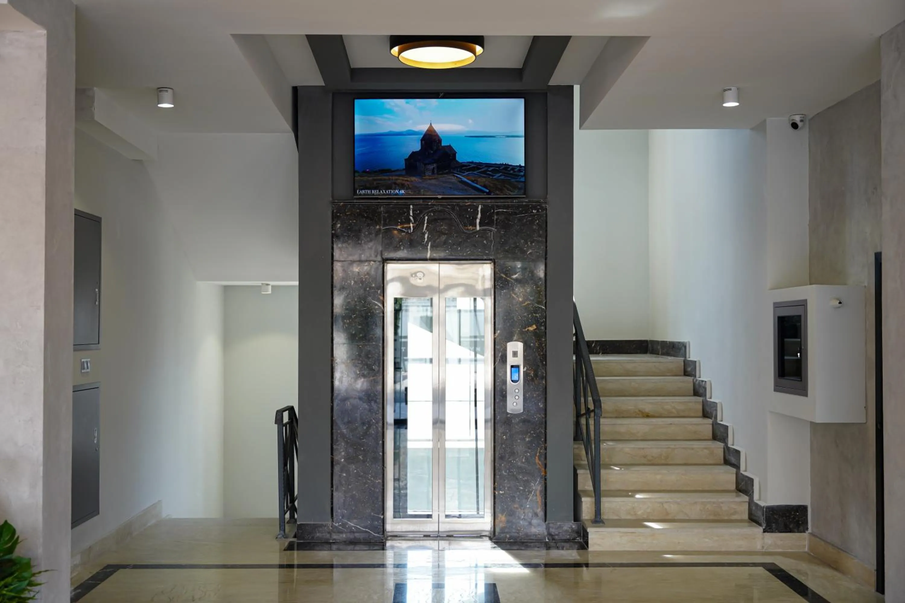 elevator in Dynasty Hotel & SPA