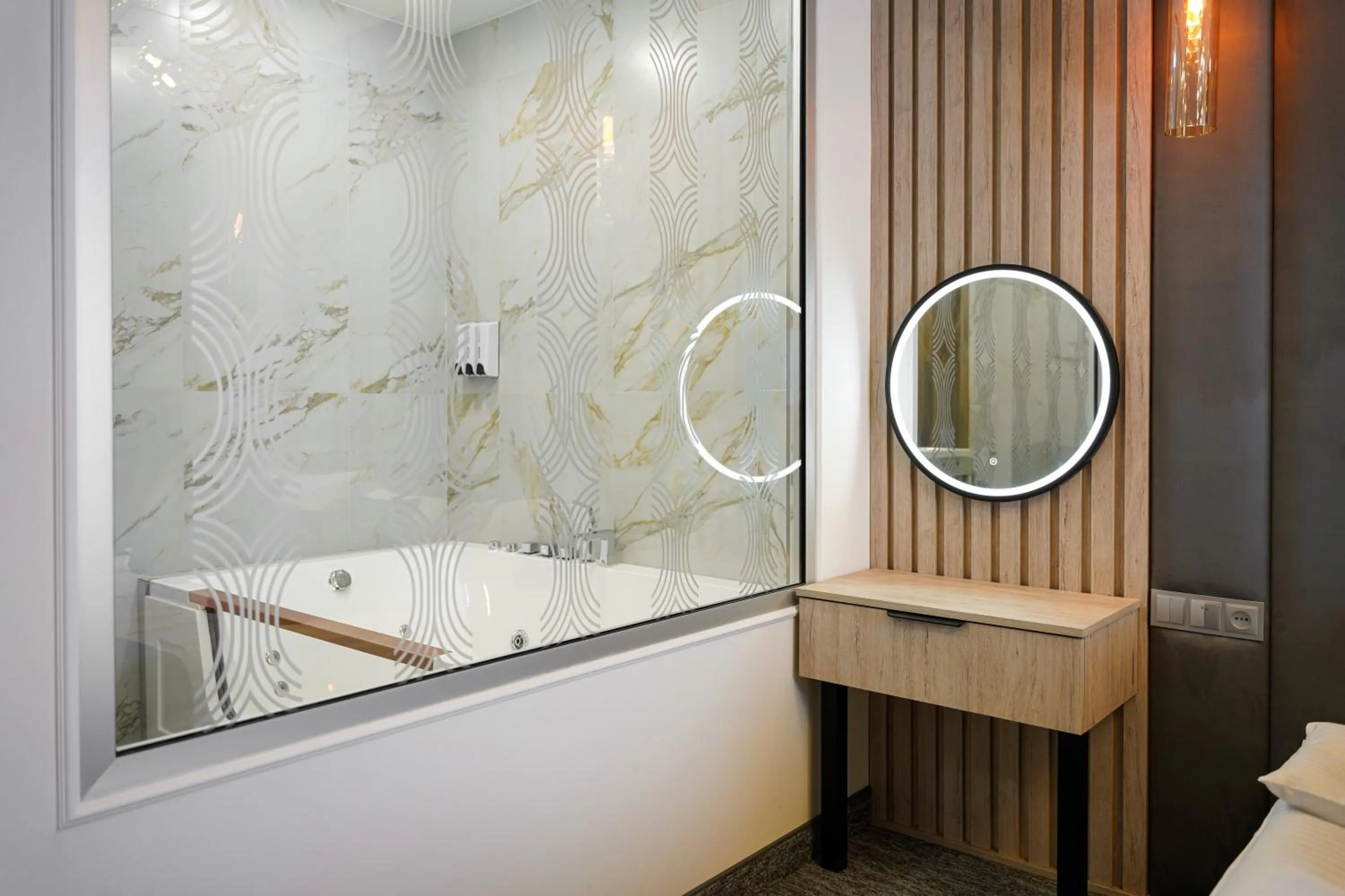 Bath in Dynasty Hotel & SPA