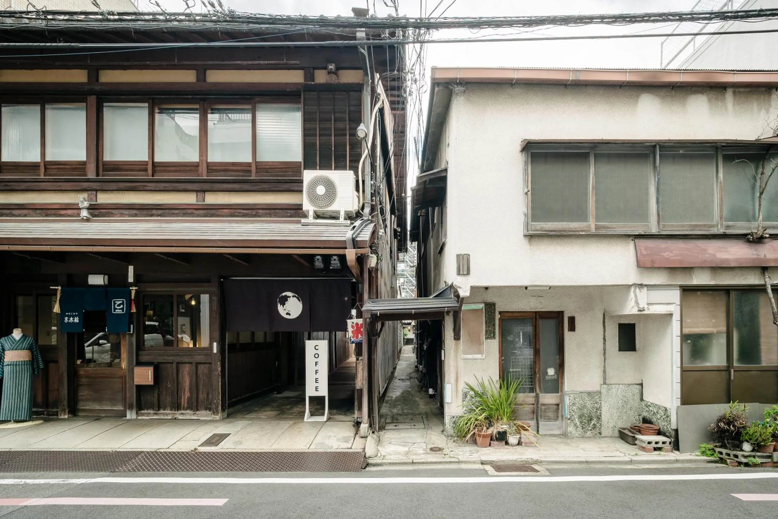 Property building in Momohana an Machiya House