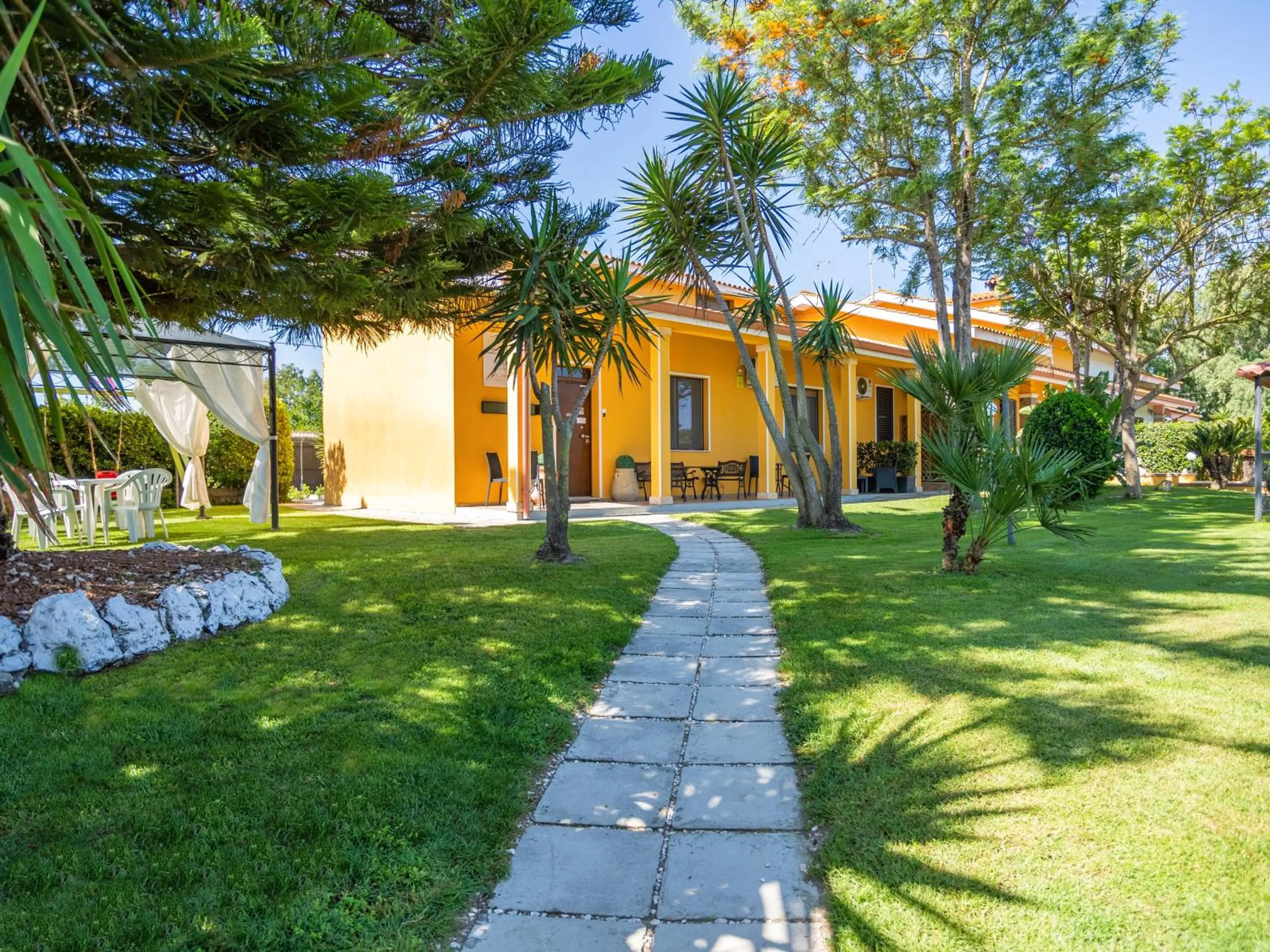 Property building in MEMO'S Affittacamere