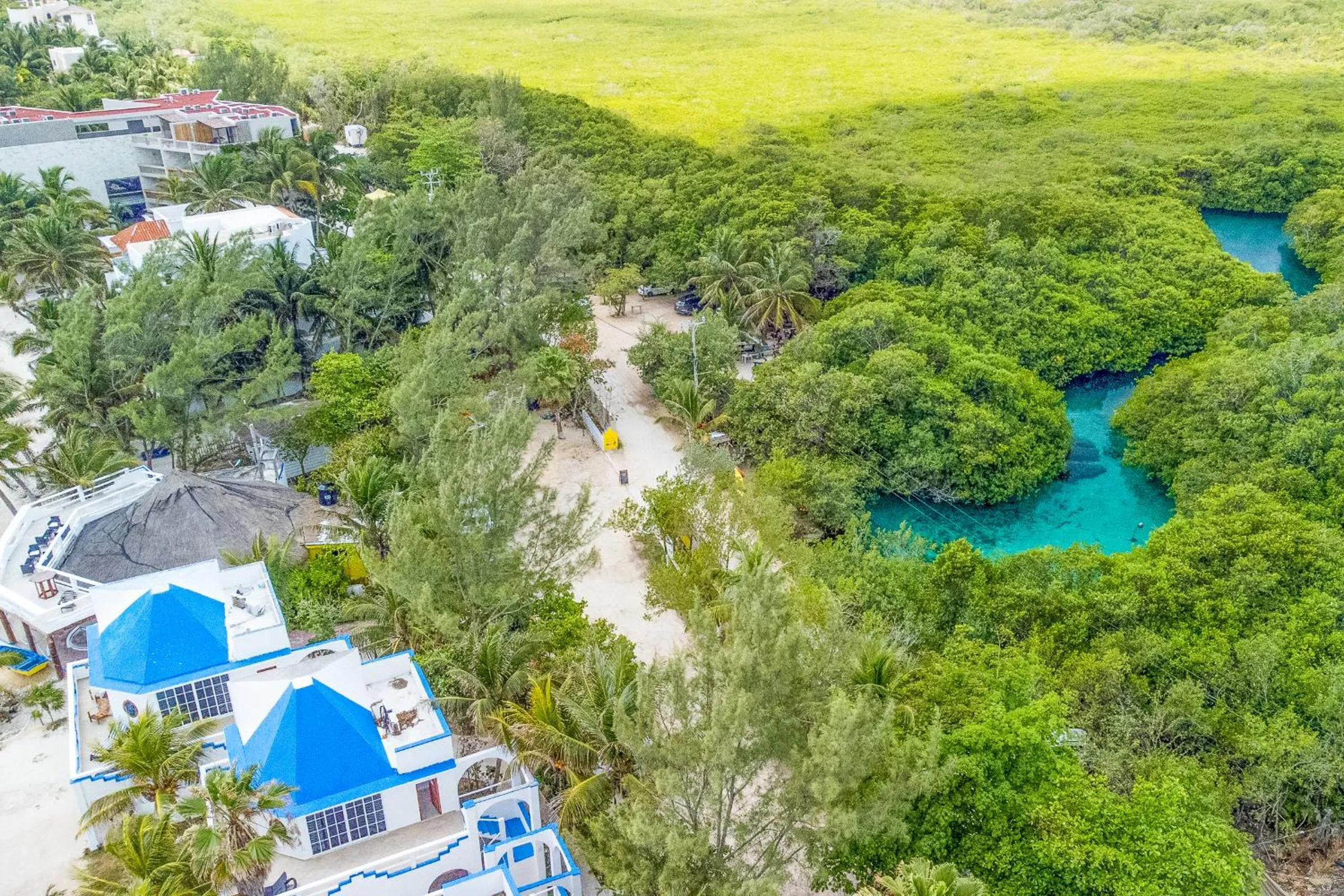 Casa Cenote Hotel