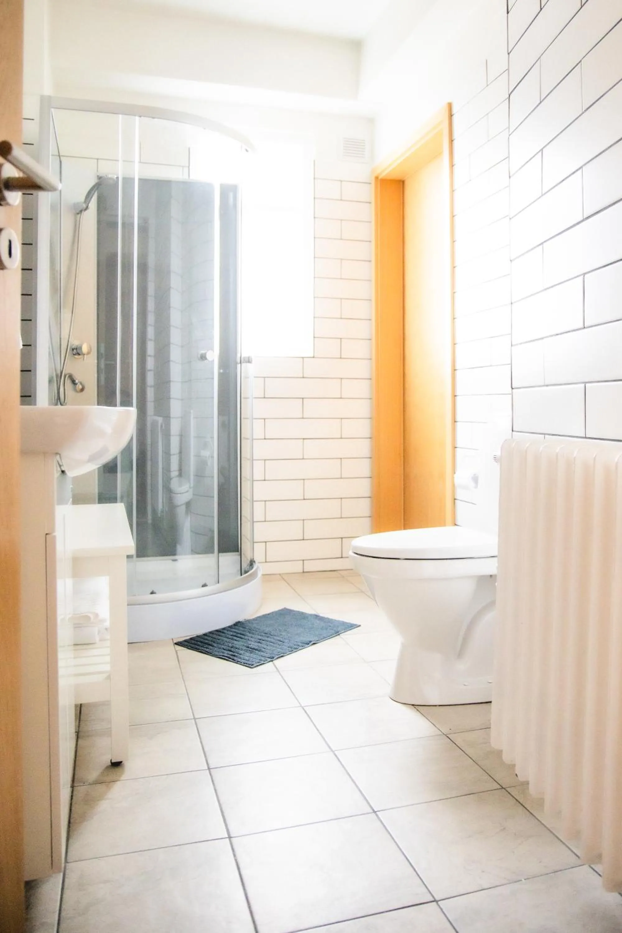 Shower in Setrið Guesthouse