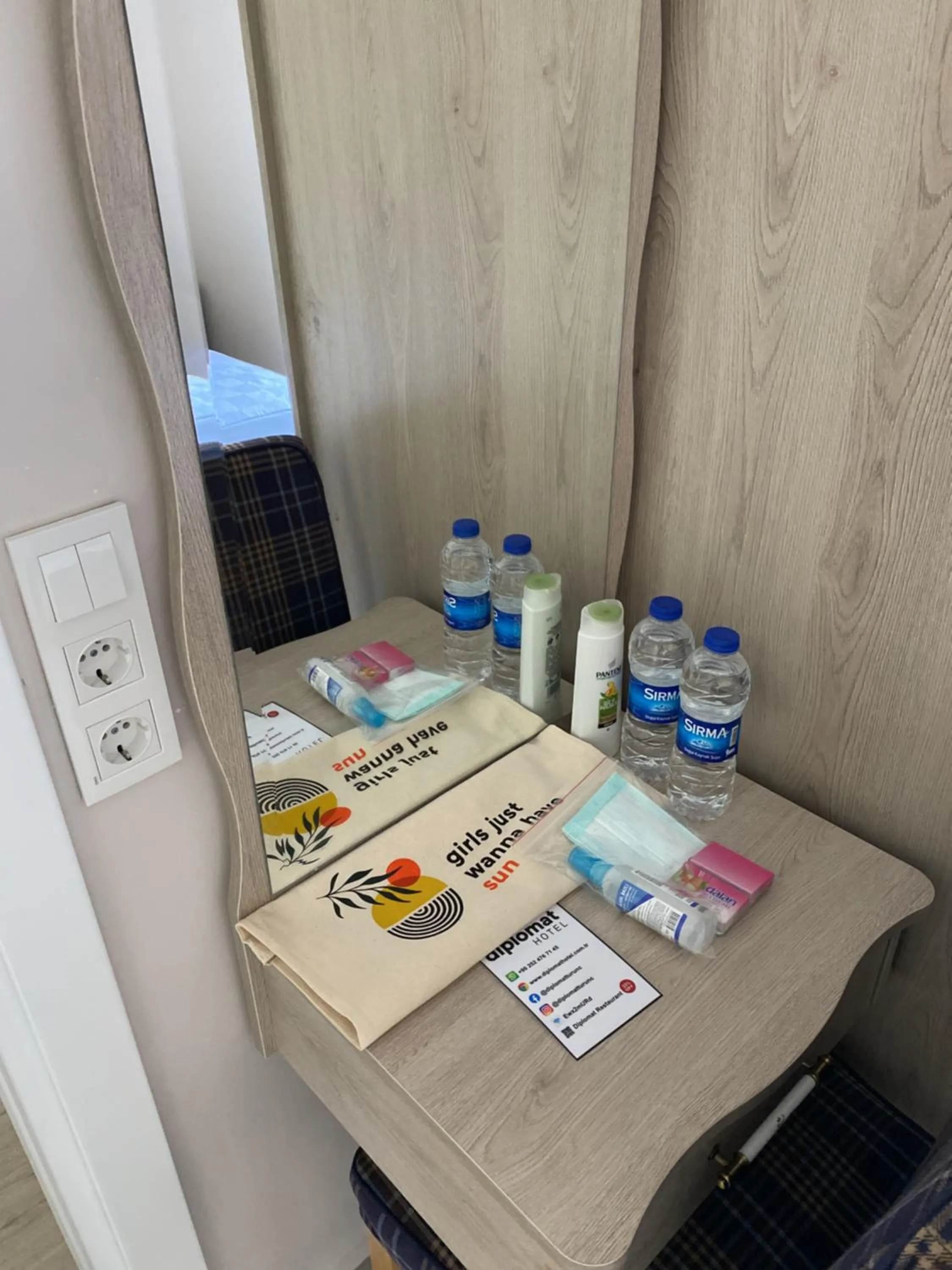 Photo of the whole room in The Diplomat Hotel