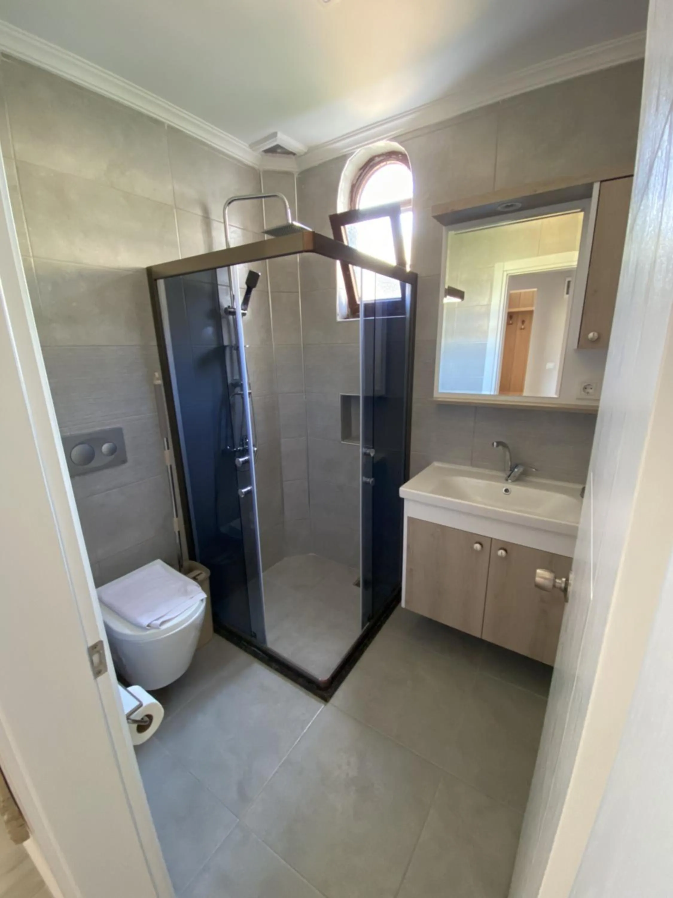 Toilet in The Diplomat Hotel