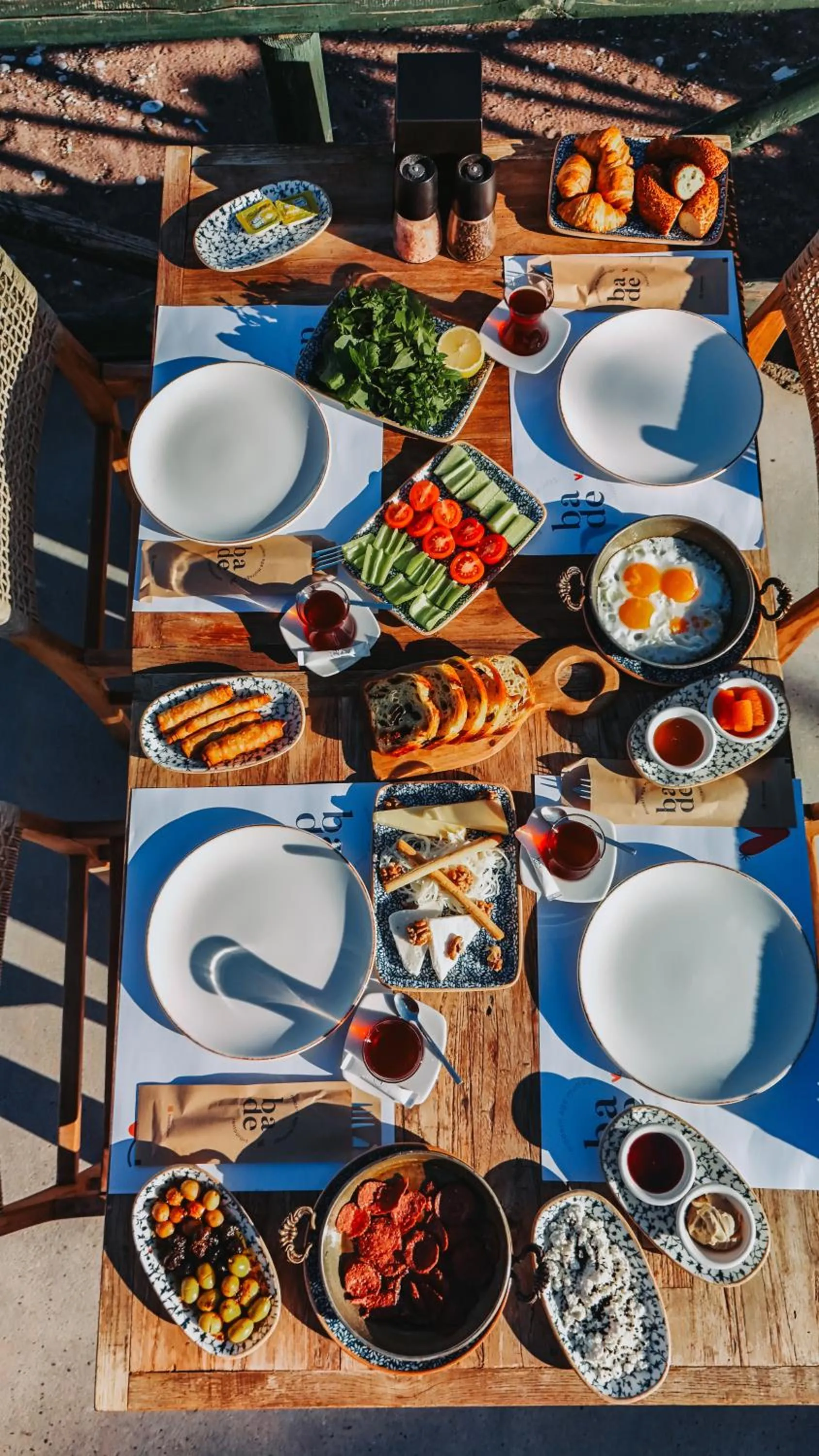 Restaurant/places to eat in The Diplomat Hotel