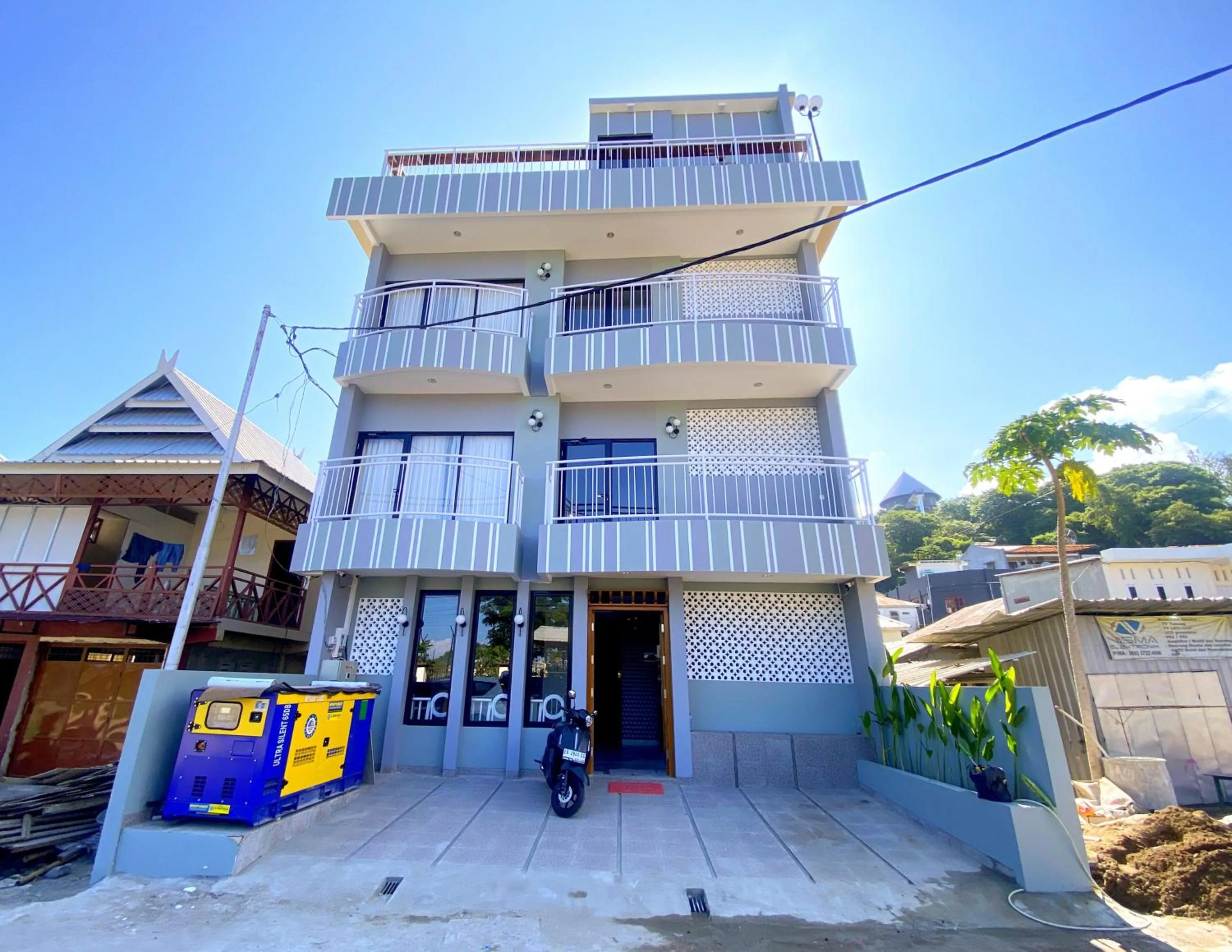 Property building in Flamingo Ceria