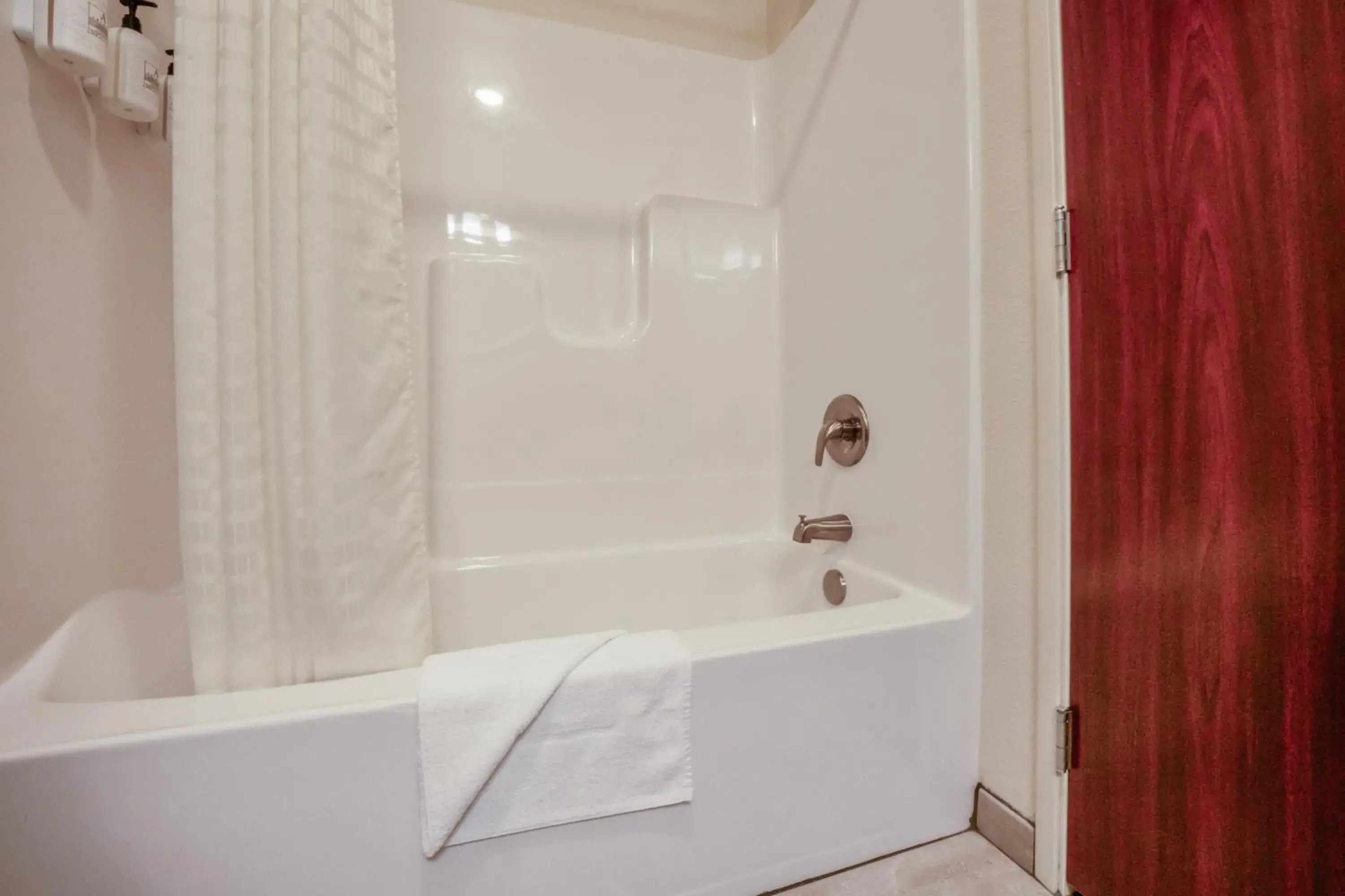 King Room in Cobblestone Inn & Suites - Boise City King Room in Cobblestone Inn & Suites - Boise City