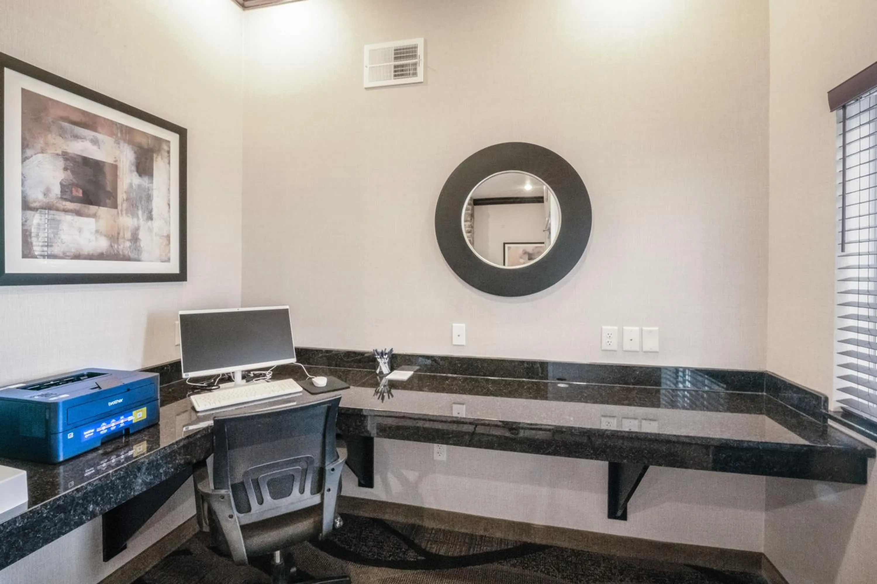 Business facilities in Cobblestone Inn & Suites - Boise City