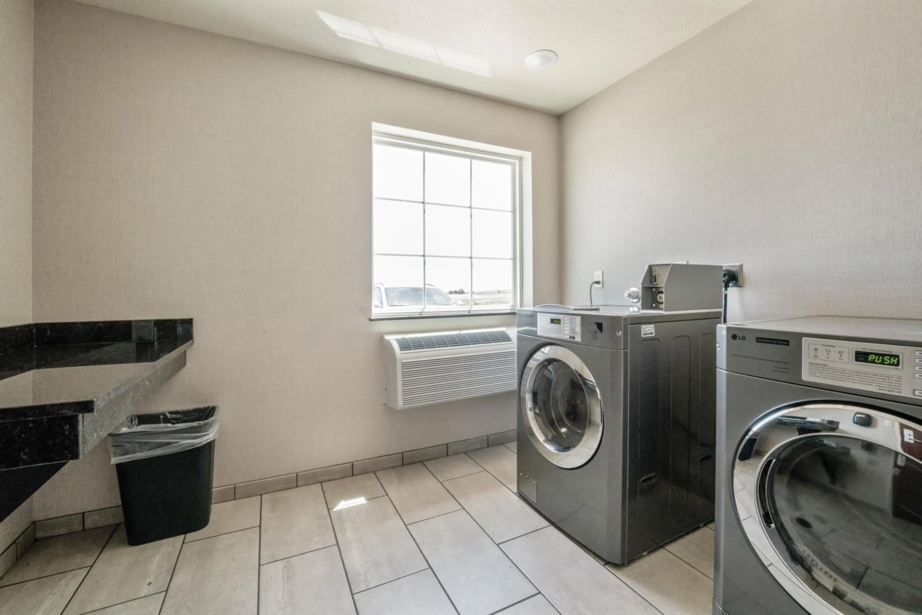 laundry in Cobblestone Inn & Suites - Boise City