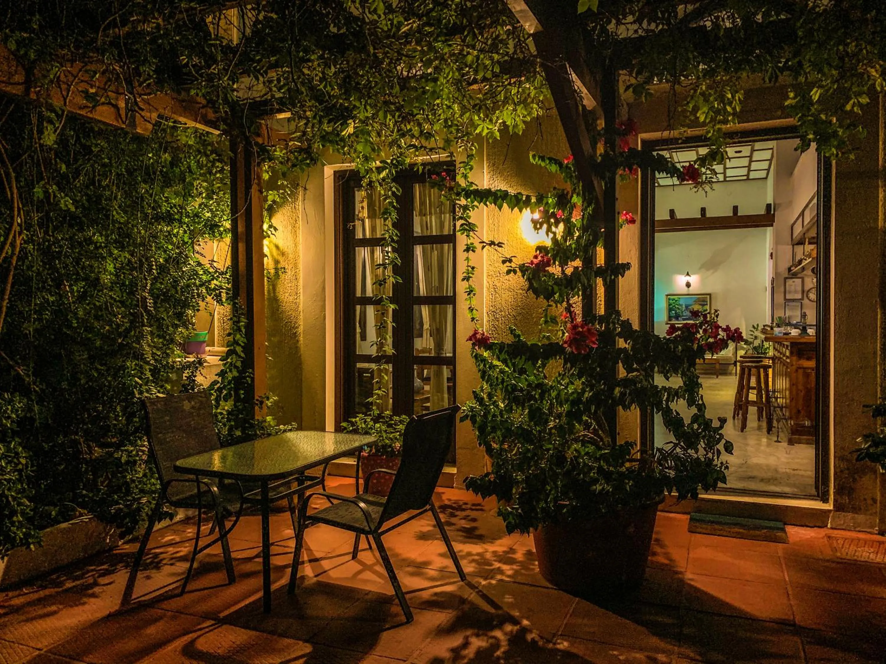 Night in Ulysses Hotel