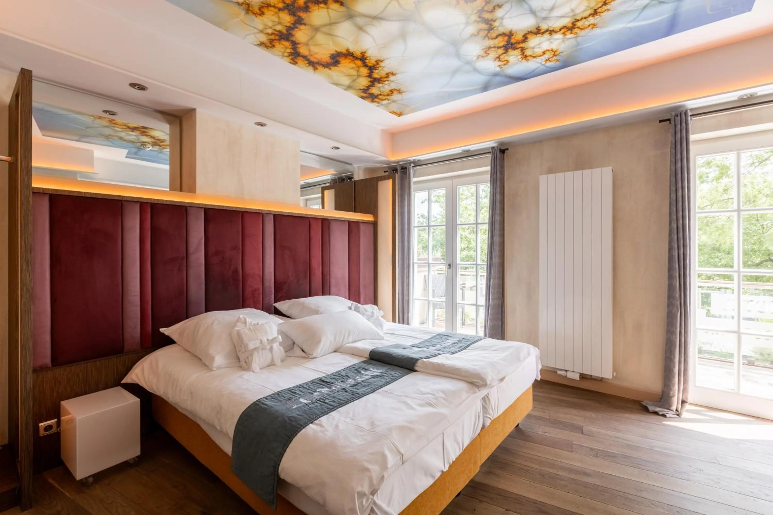 Photo of the whole room, Bed in Wirtshaus & Hotel Landsknecht