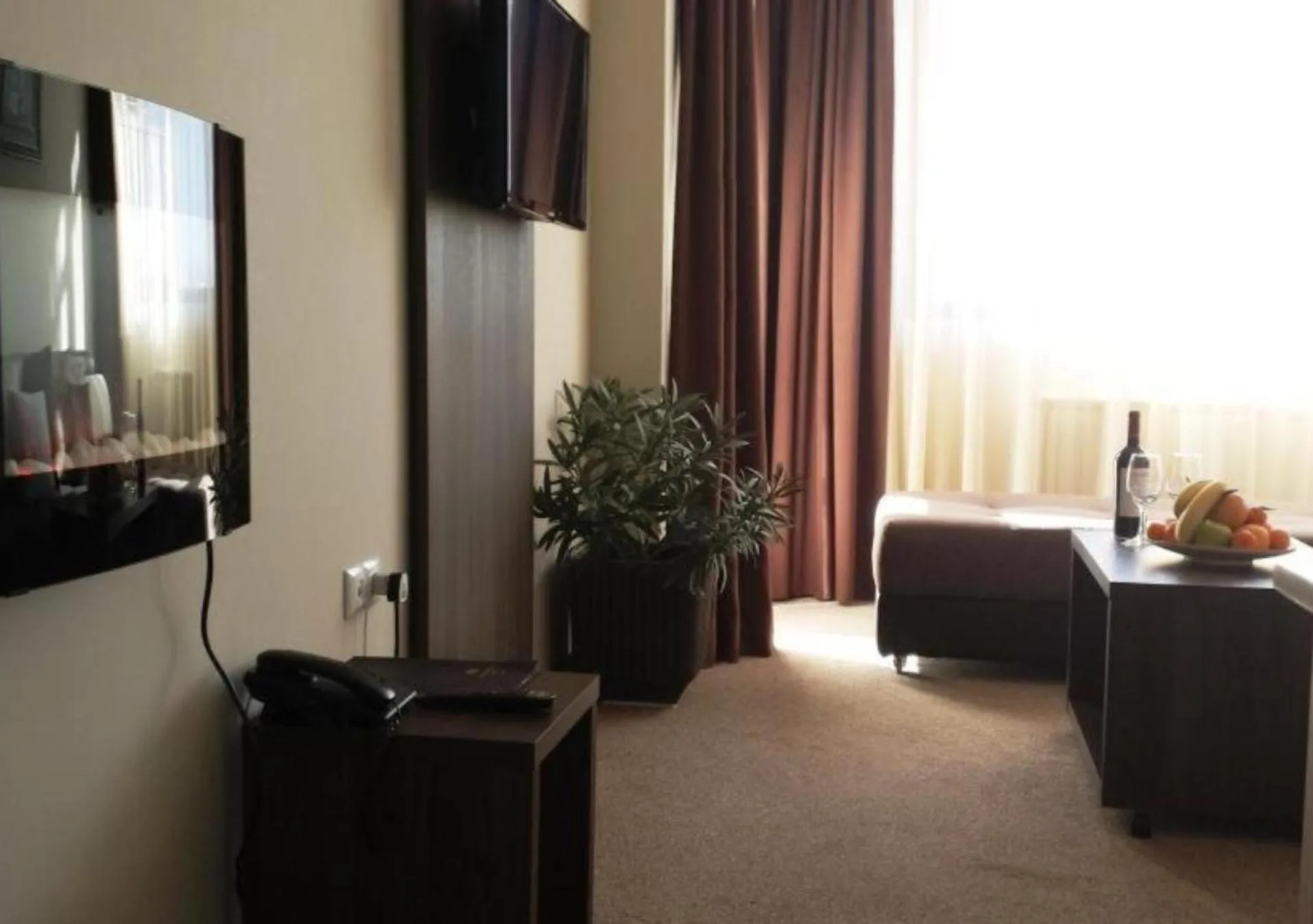 TV and multimedia, Bed in Hotel Zara