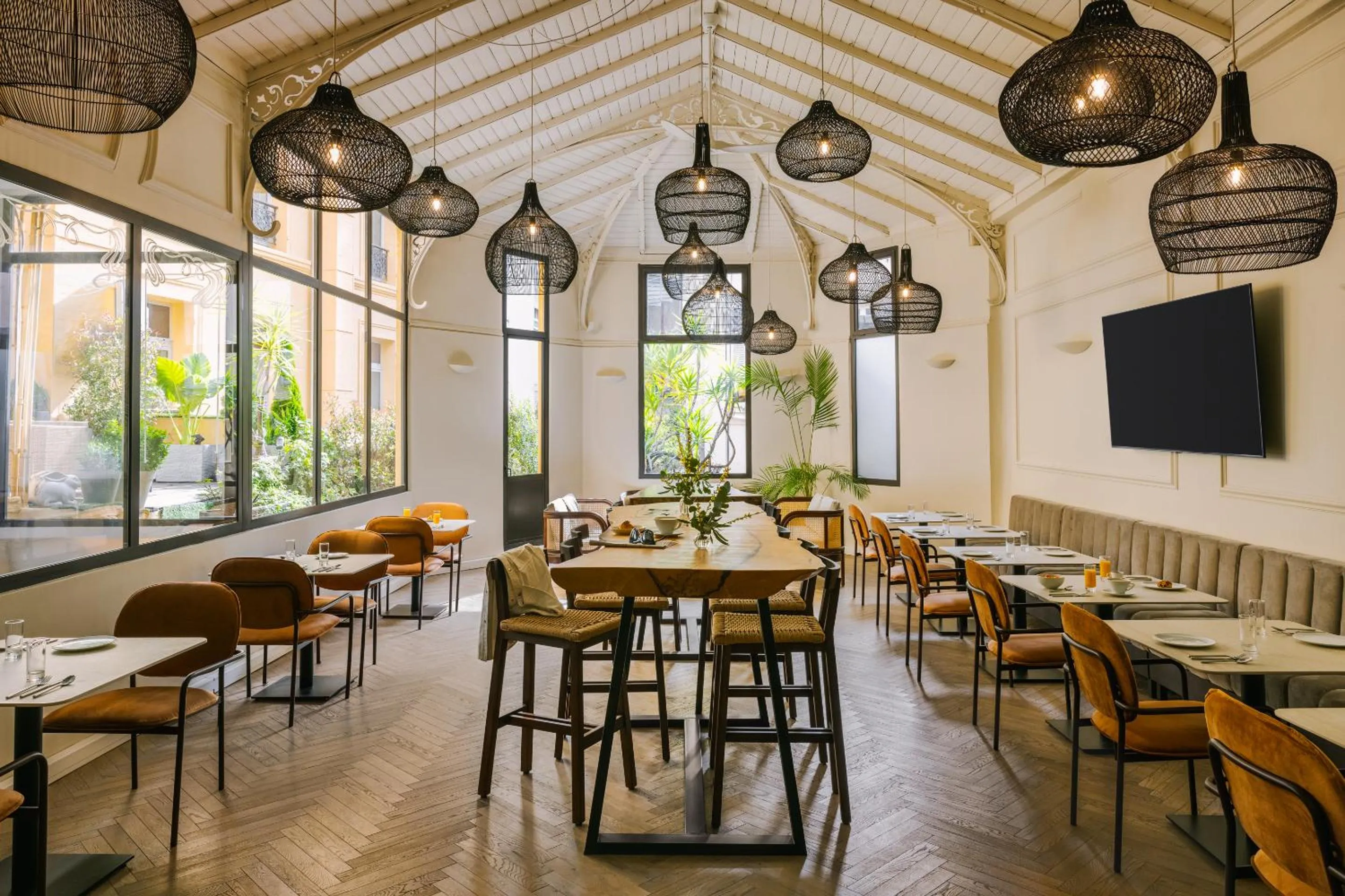 Yelo Lumière powered by Sonder