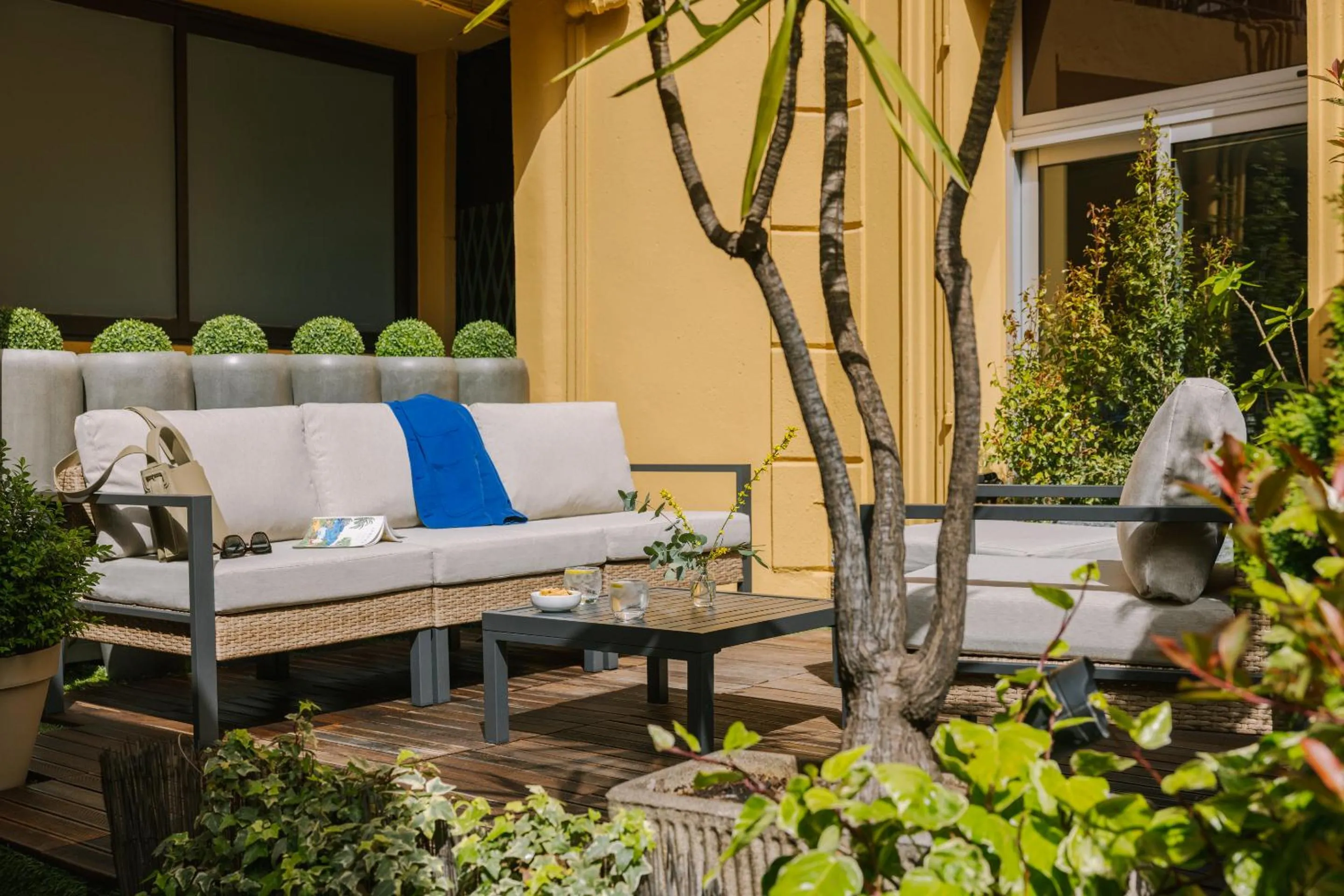 Yelo Lumière powered by Sonder